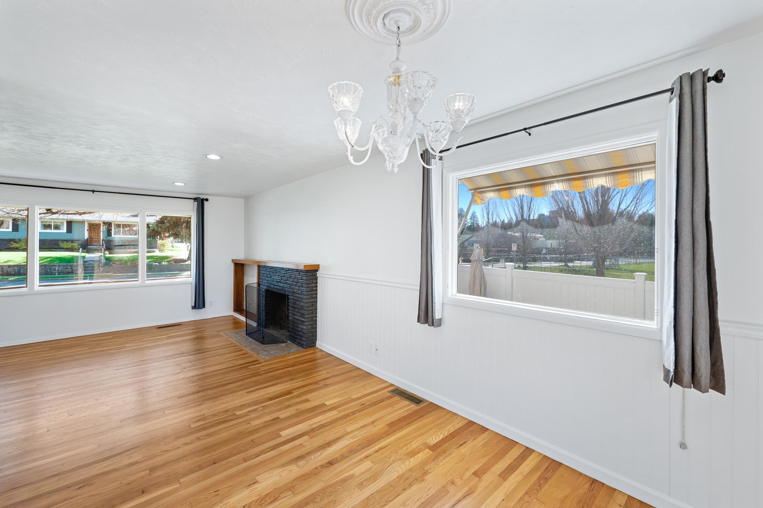3403 E 22nd Ave - Photo 5