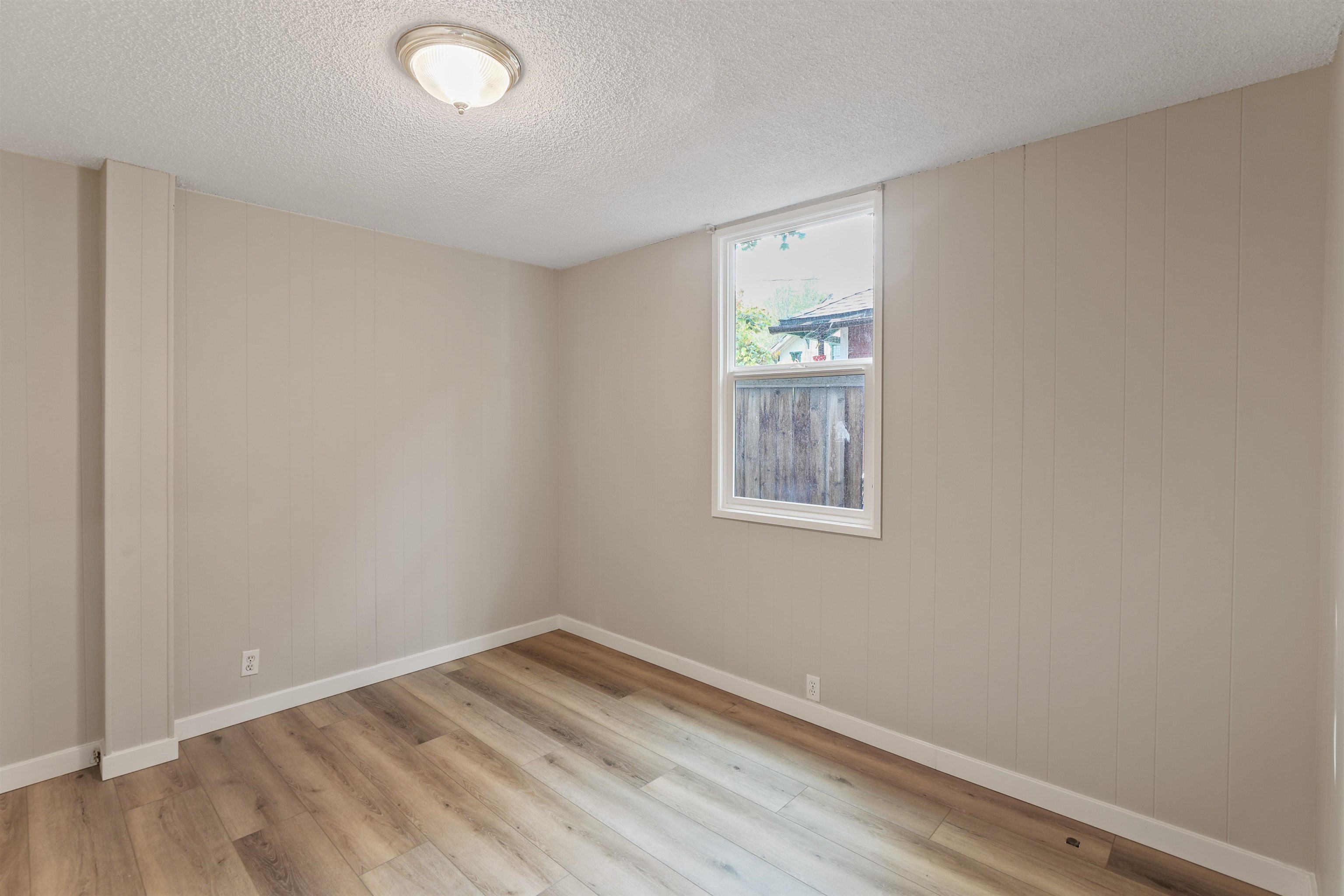 2109 W Pacific Ave - Photo 21