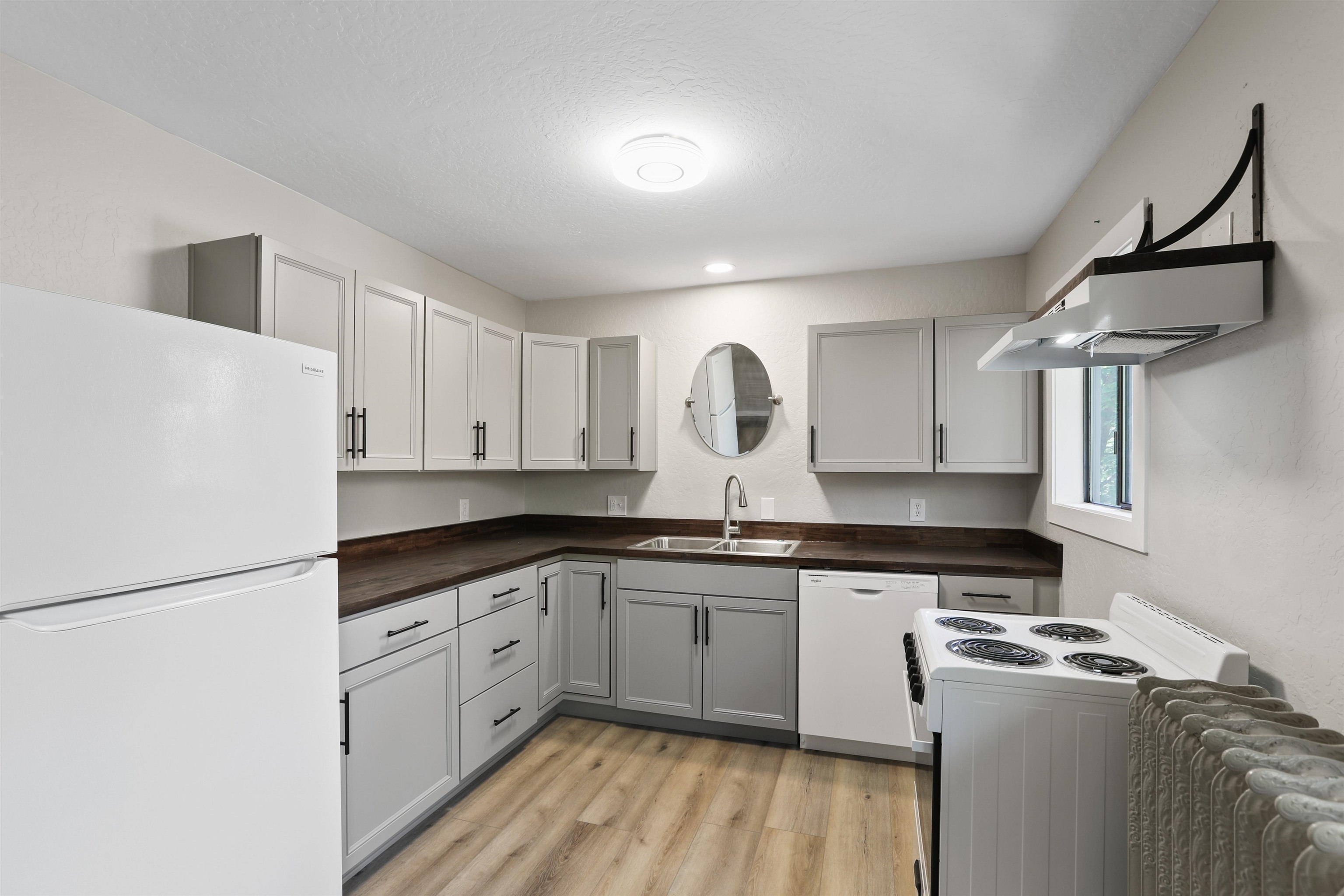 2109 W Pacific Ave - Photo 32