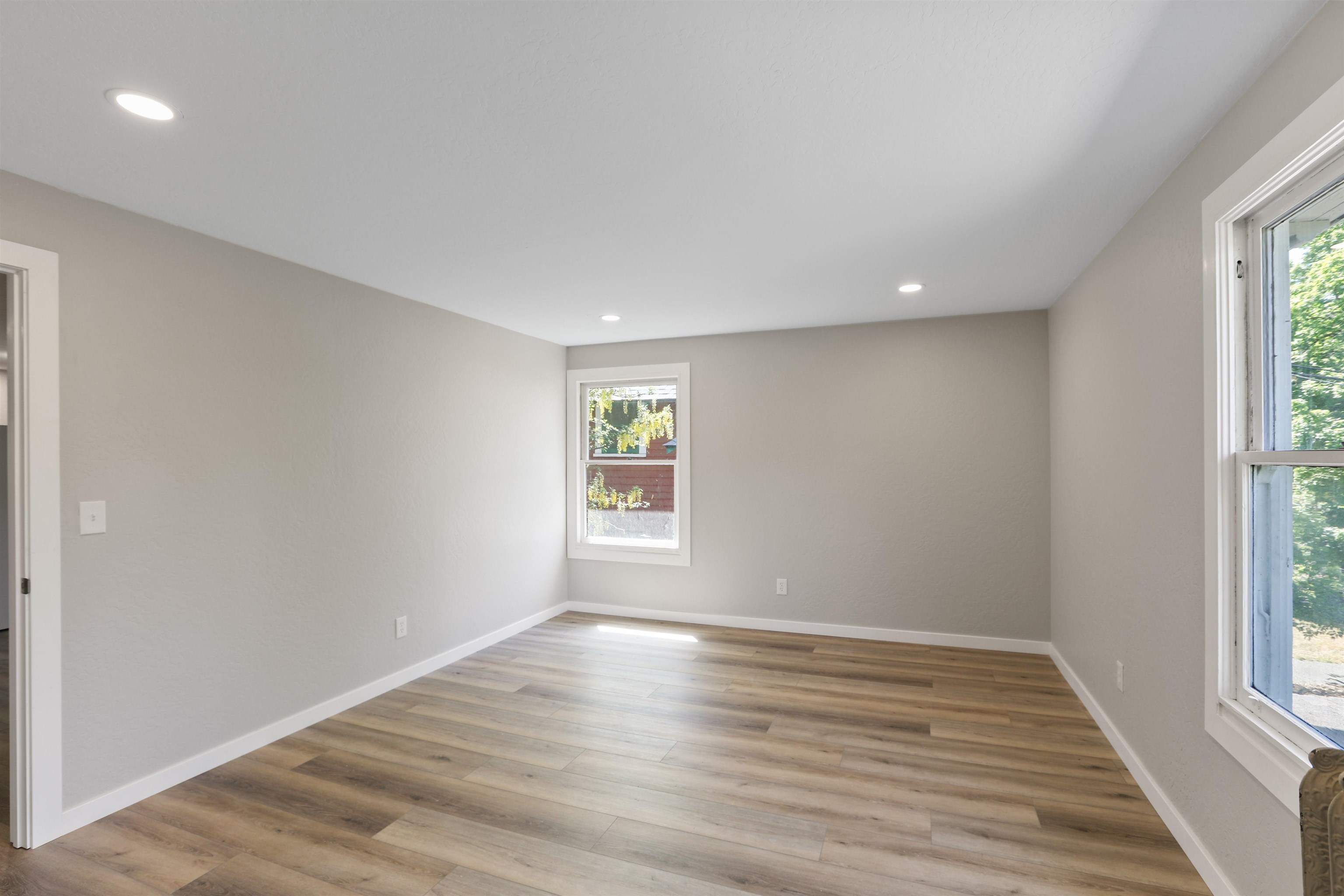 2109 W Pacific Ave - Photo 35