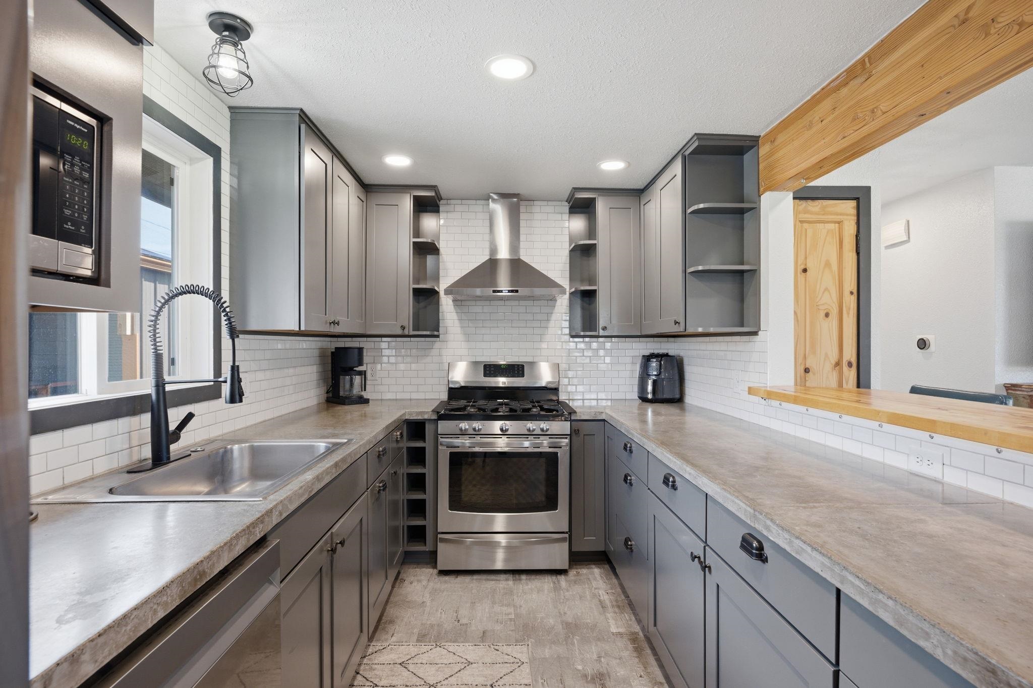 2524 W Houston Ave - Photo 6