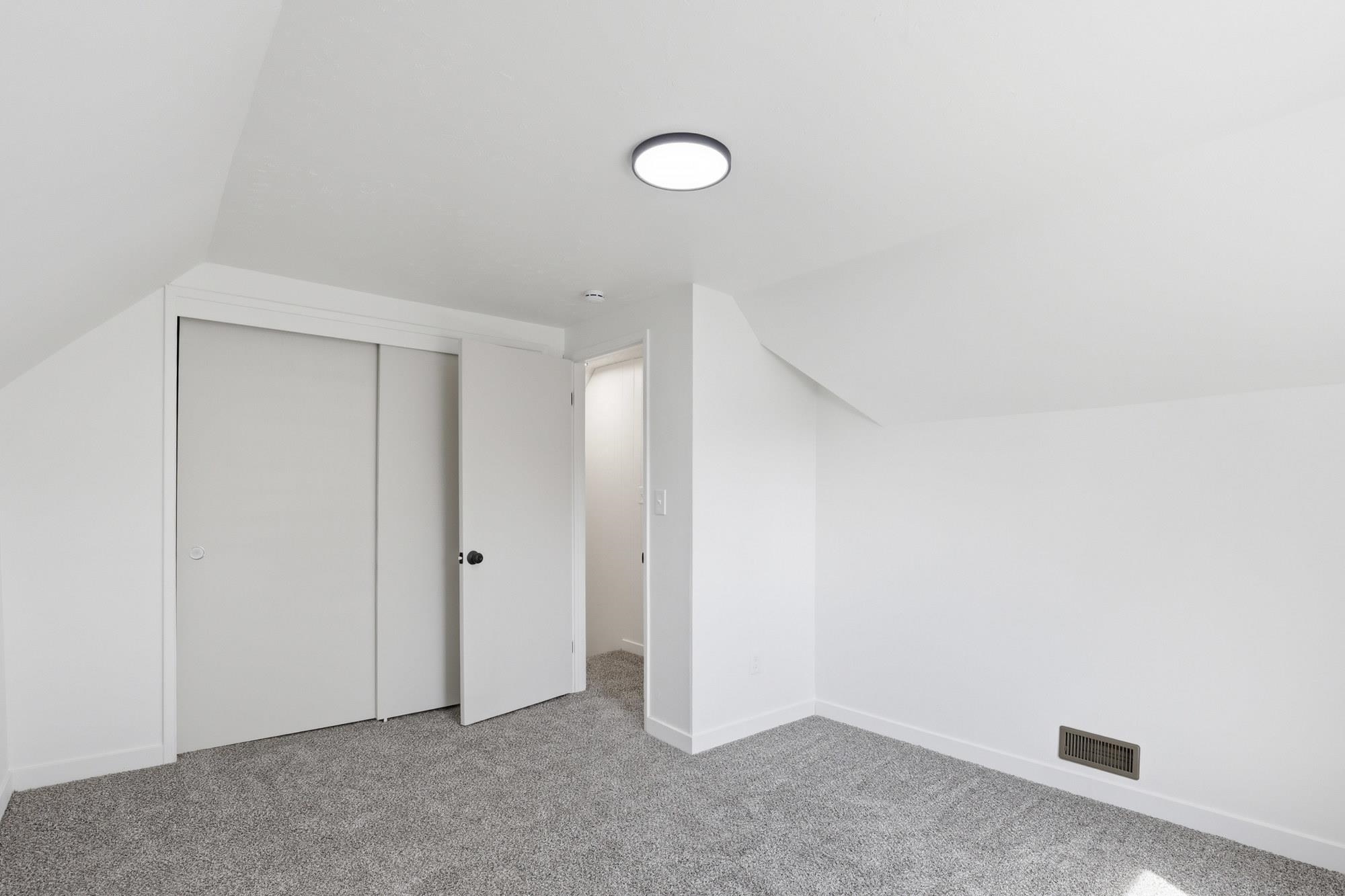 1418 W Euclid Ave - Photo 26