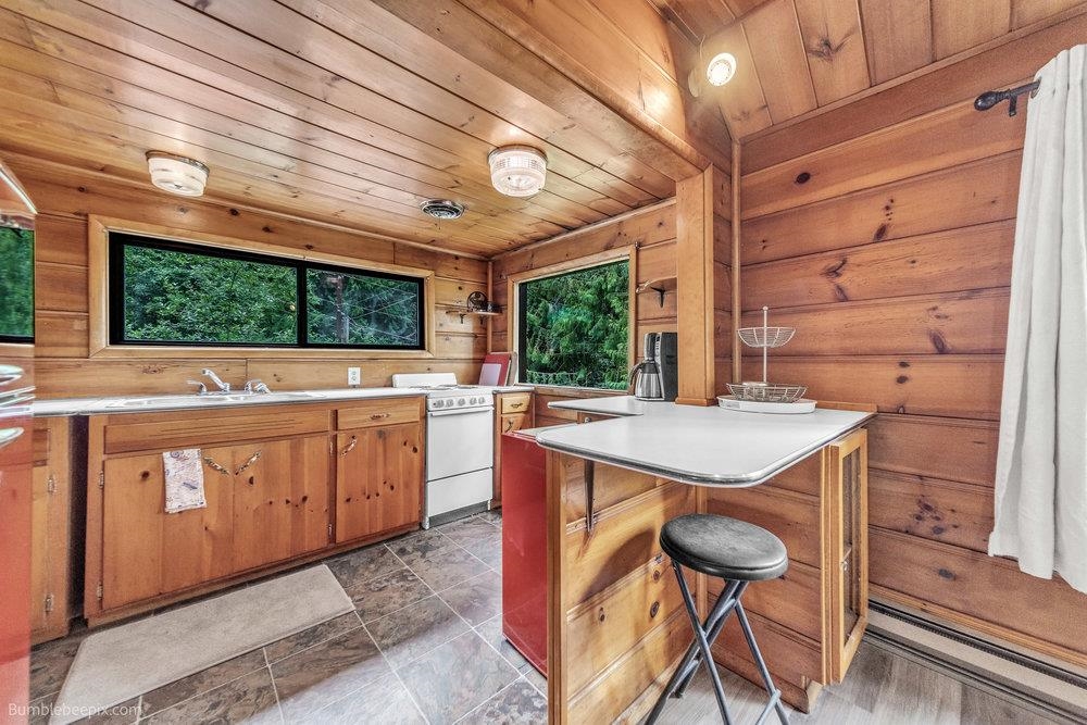 11711 N Honeymoon Bay Rd - Photo 9