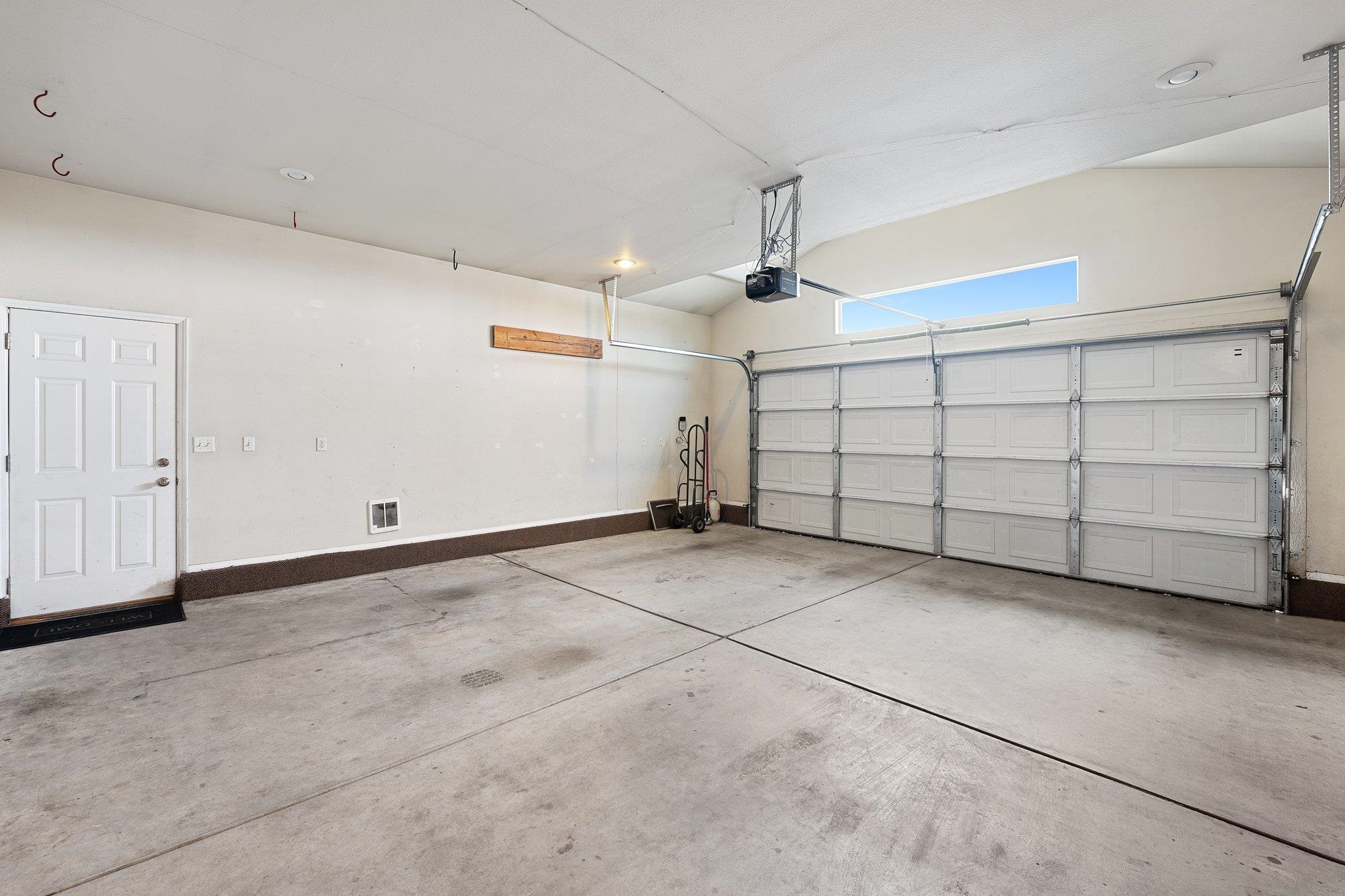 9428 N Oak St - Photo 21