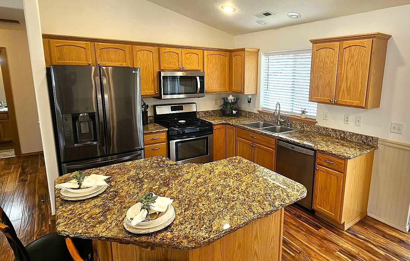 826 N Kelsea St - Photo 5