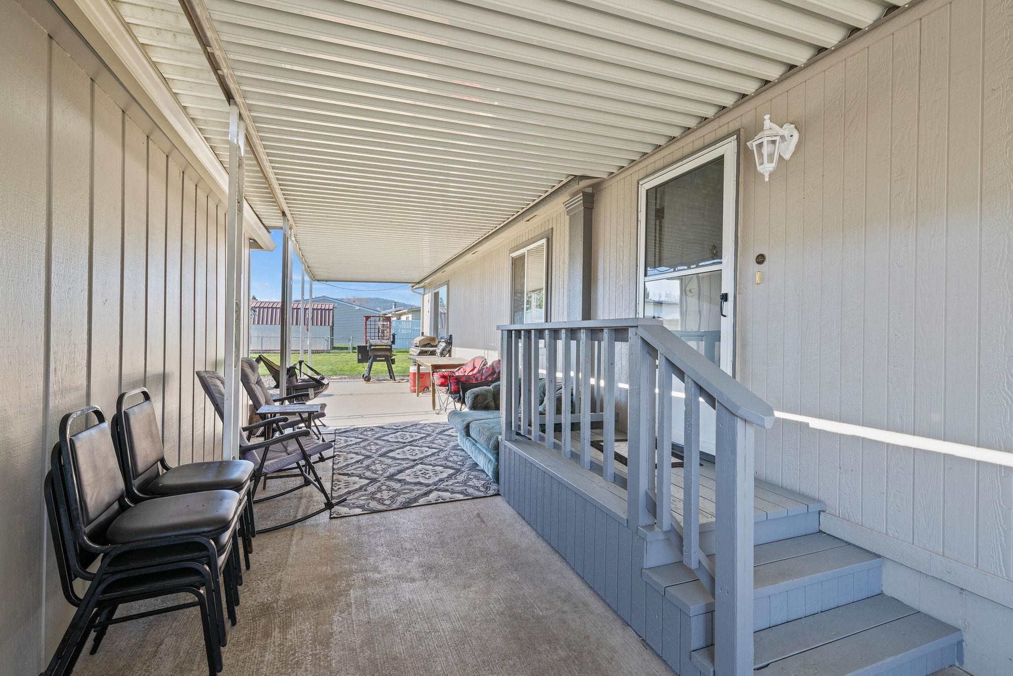 18821 E Montgomery Dr - Photo 22