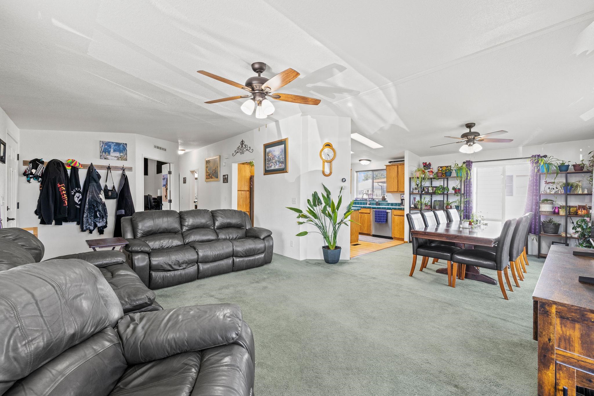 18821 E Montgomery Dr - Photo 7