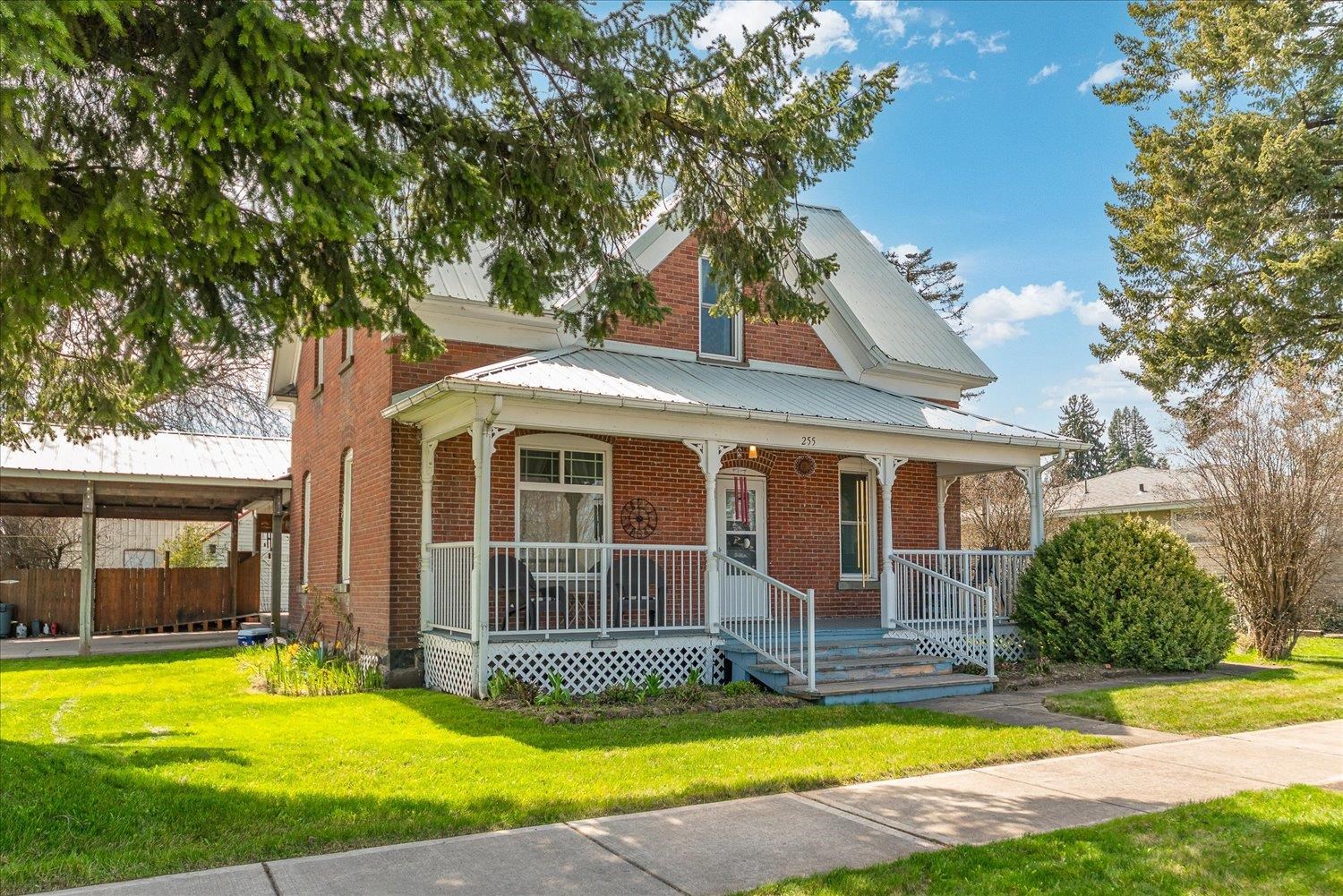 255 E Broadway Ave - Photo 2