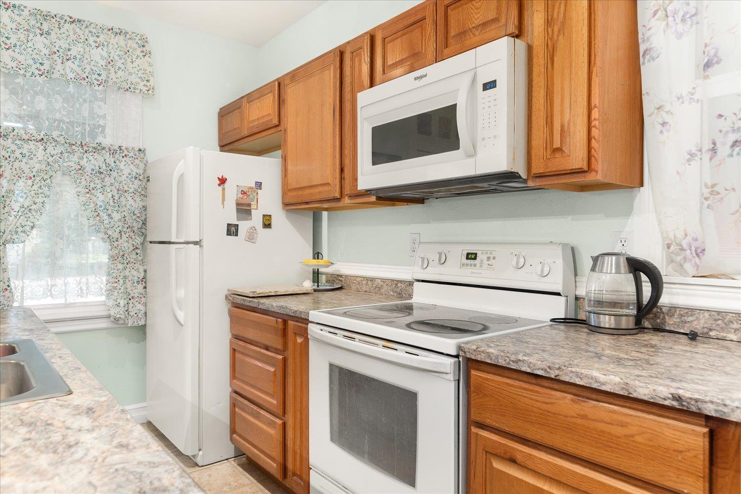 255 E Broadway Ave - Photo 11