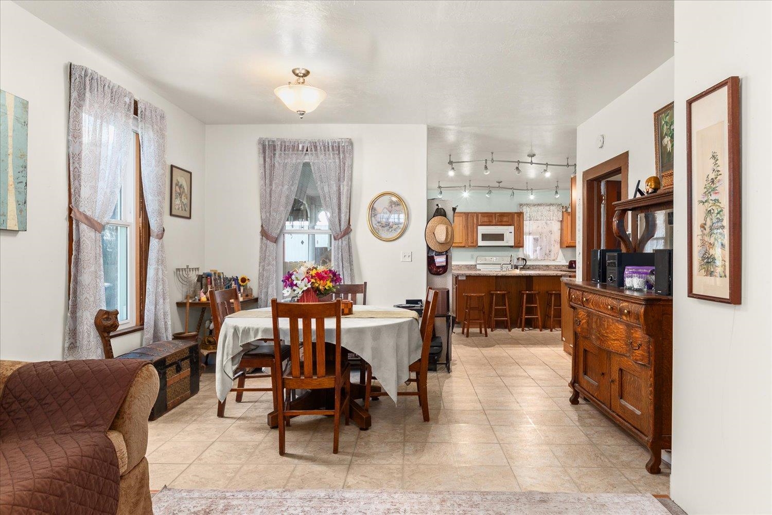 255 E Broadway Ave - Photo 14