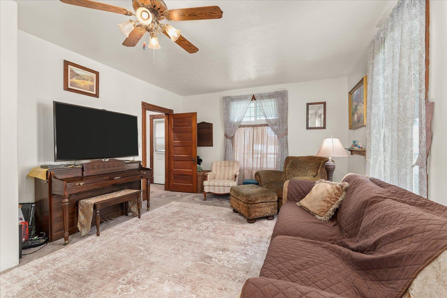 255 E Broadway Ave - Photo 15