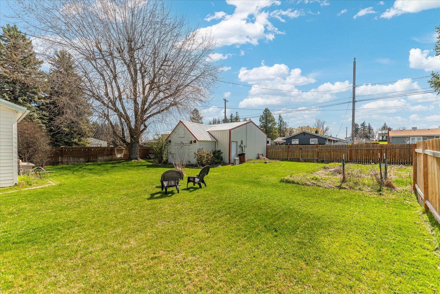 255 E Broadway Ave - Photo 34