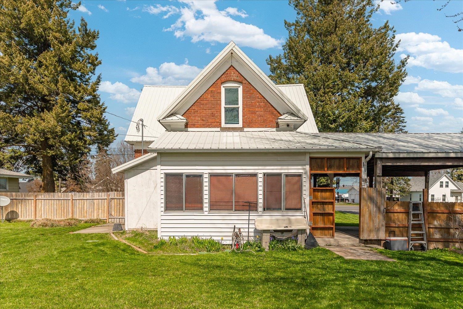 255 E Broadway Ave - Photo 39