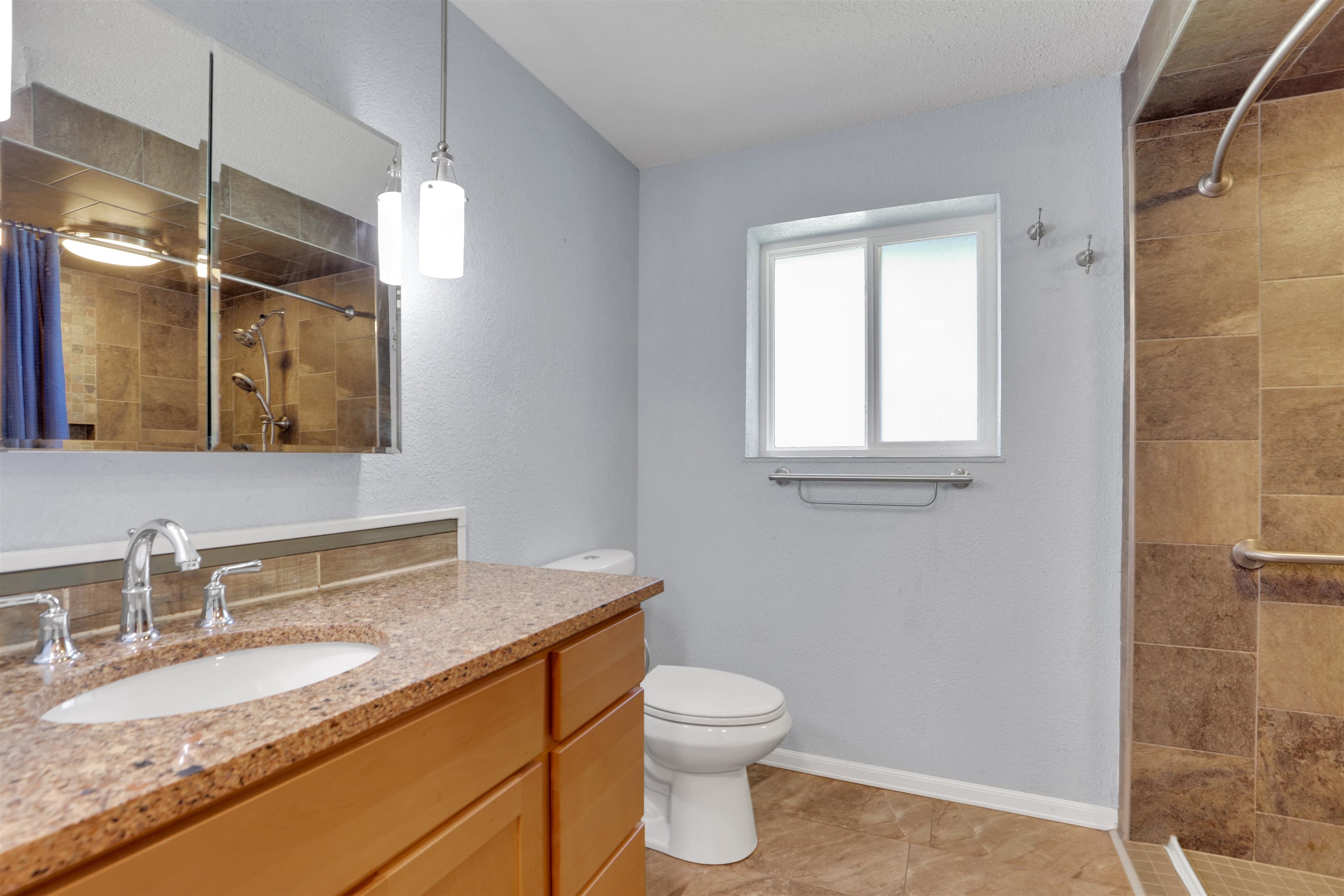 215 S Moen St - Photo 13