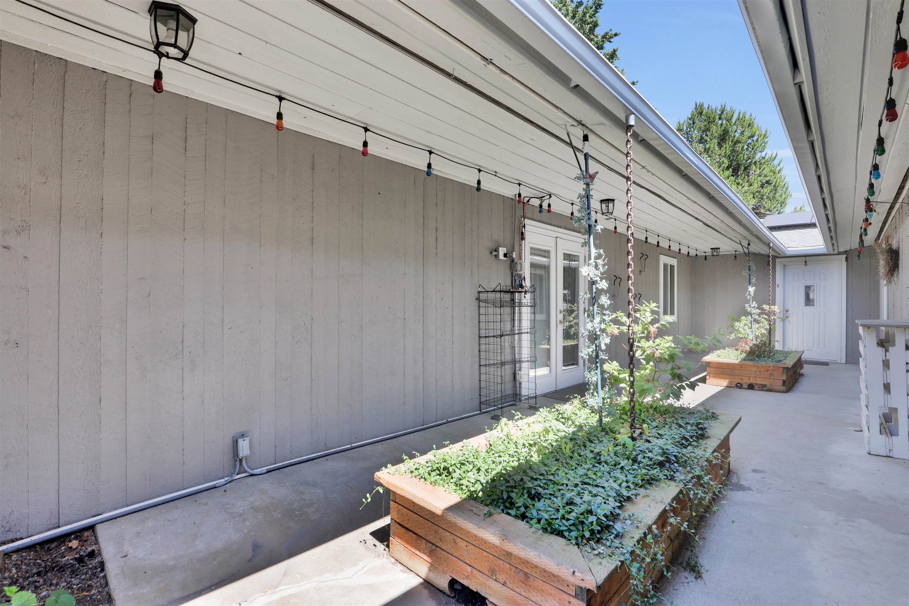 215 S Moen St - Photo 18
