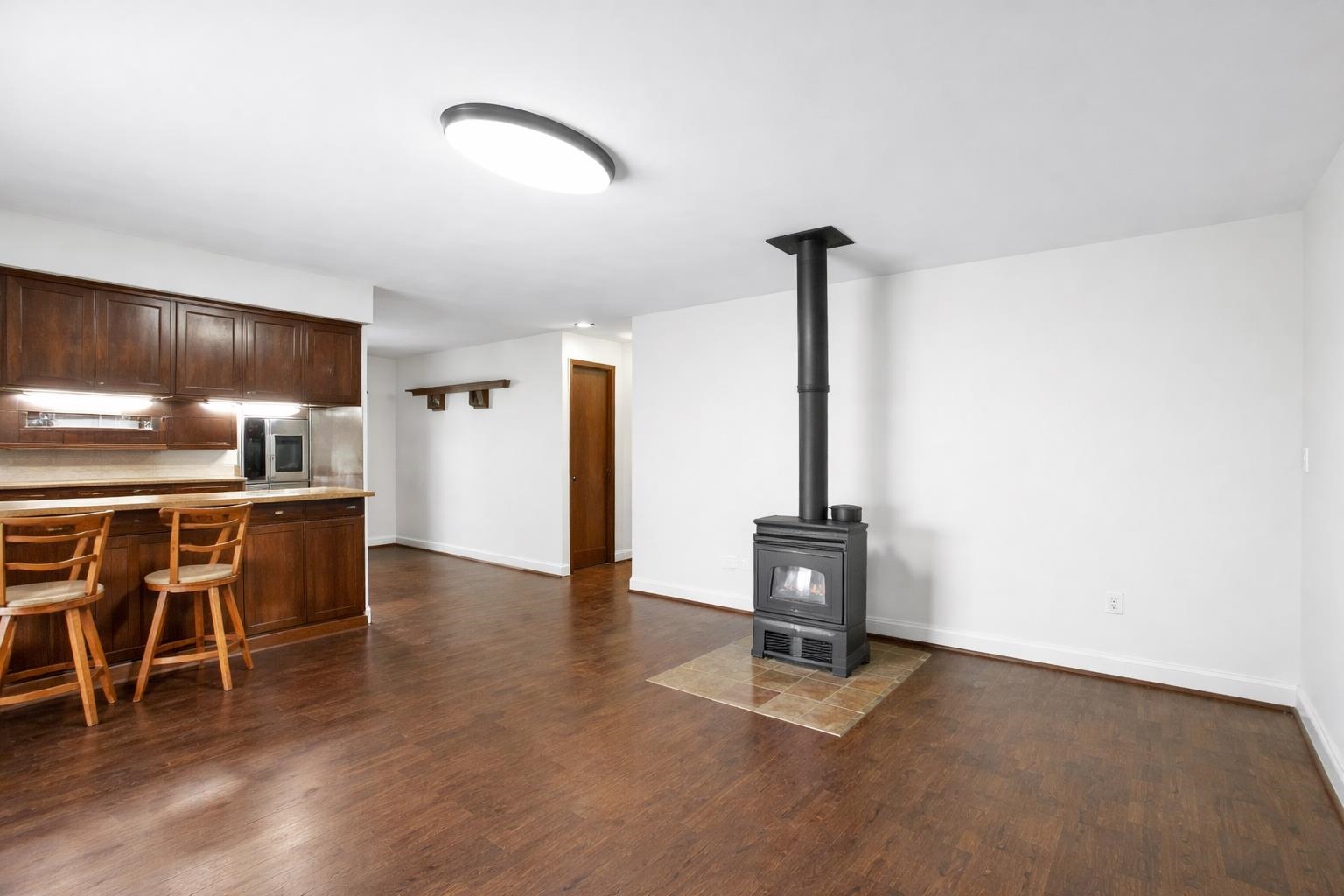 215 S Moen St - Photo 3