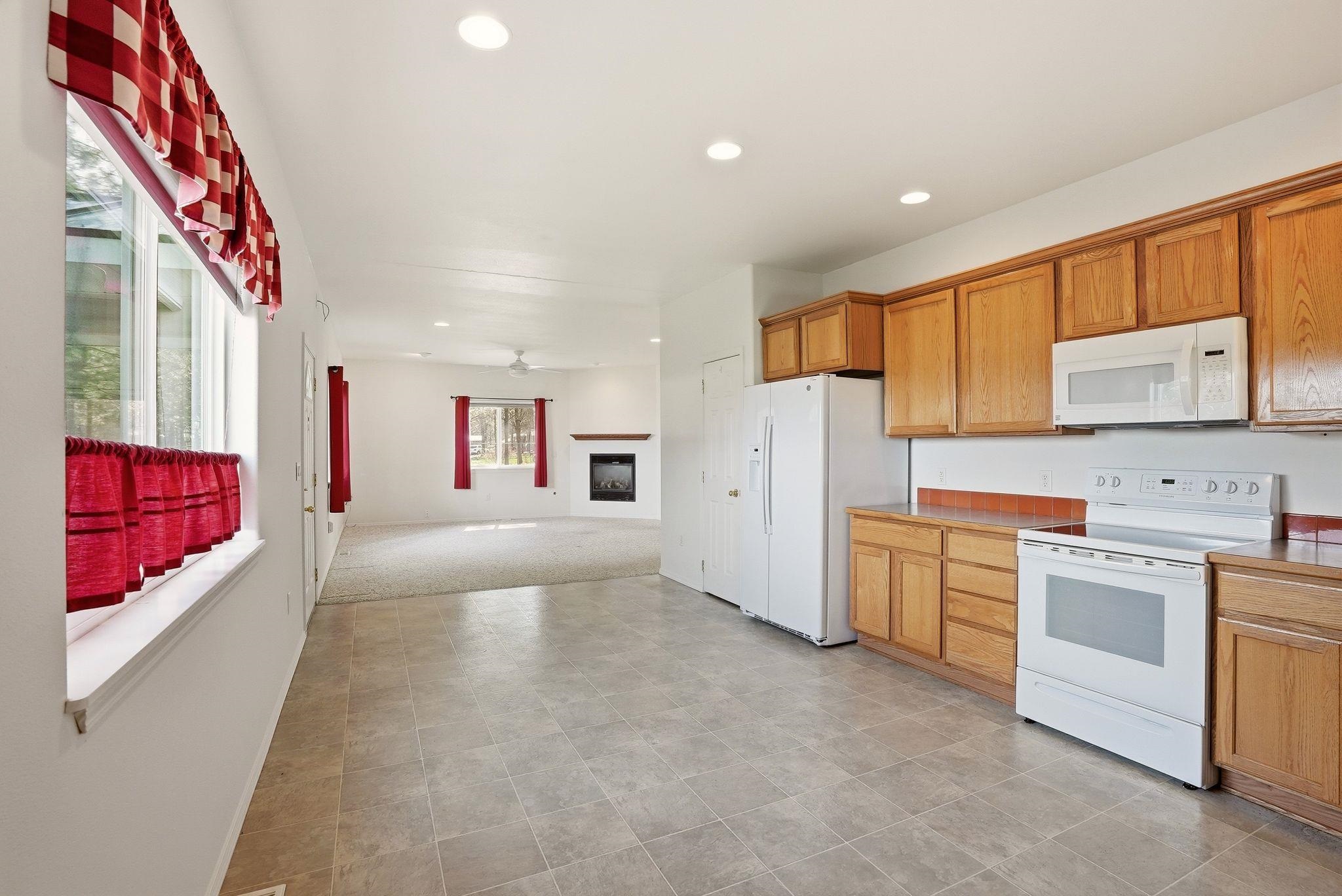 6916 S Cedar Rd - Photo 9