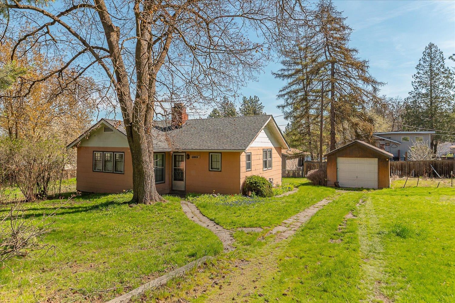 1311 S Greene St - Photo 4