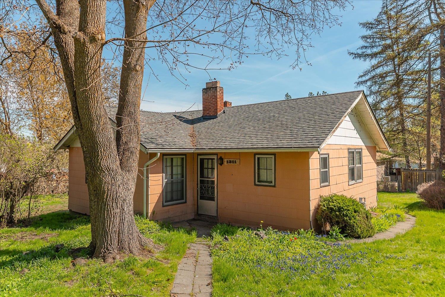 1311 S Greene St - Photo 5