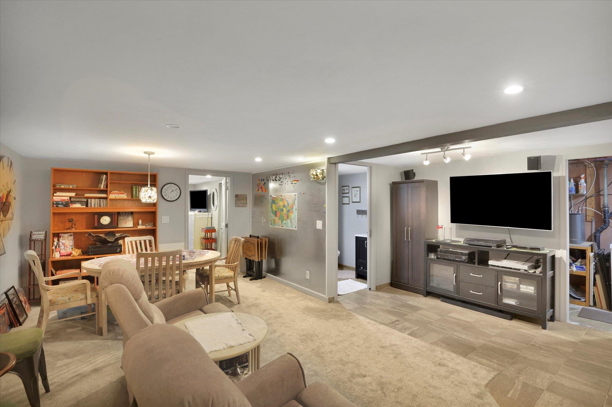 14720 E 14TH Ave - Photo 17