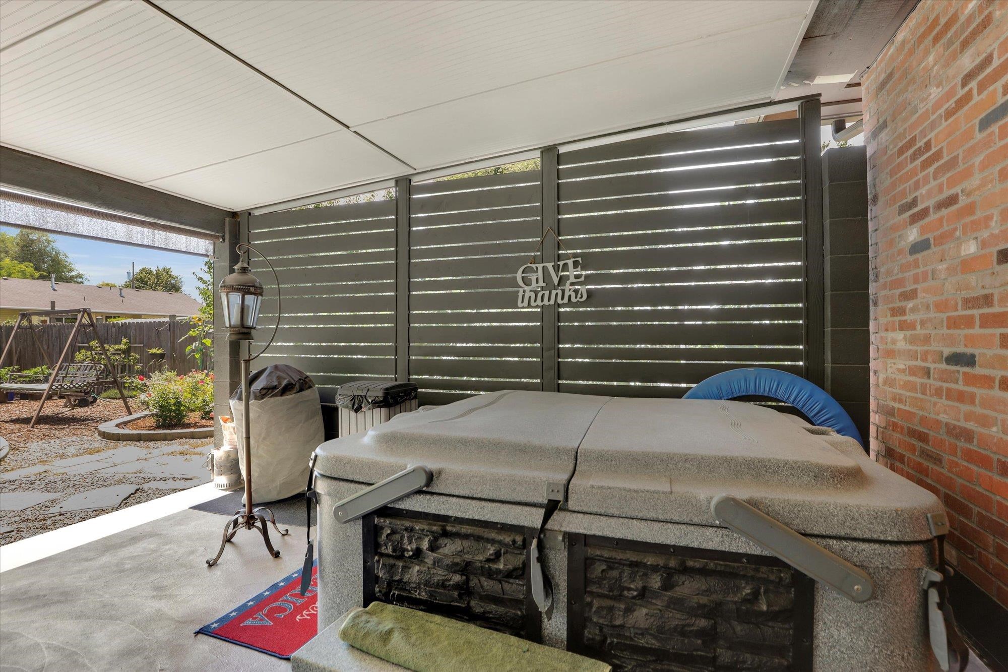 14720 E 14TH Ave - Photo 24