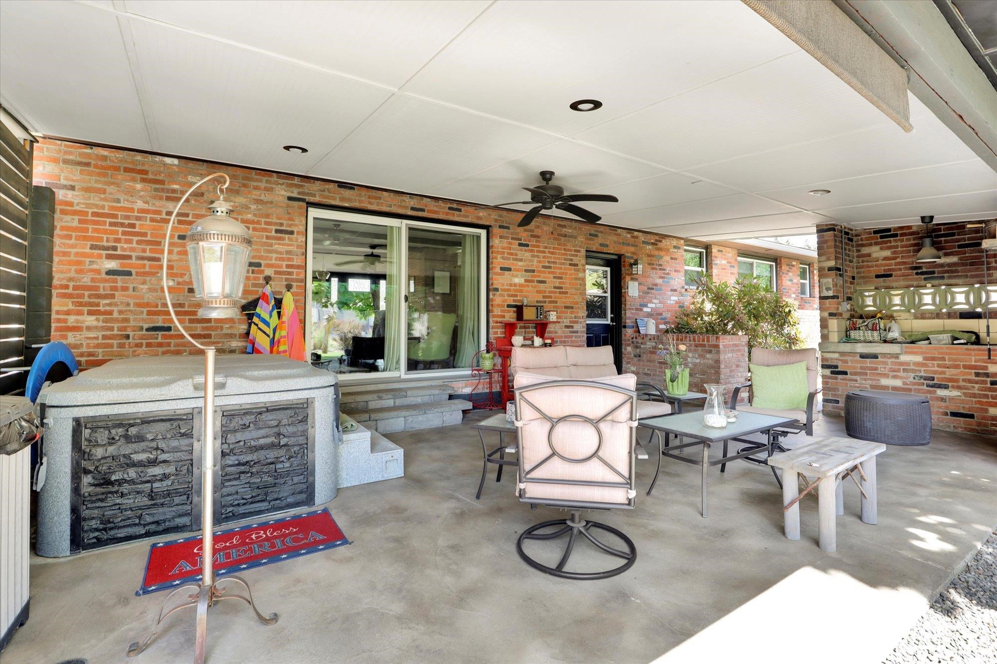14720 E 14TH Ave - Photo 25