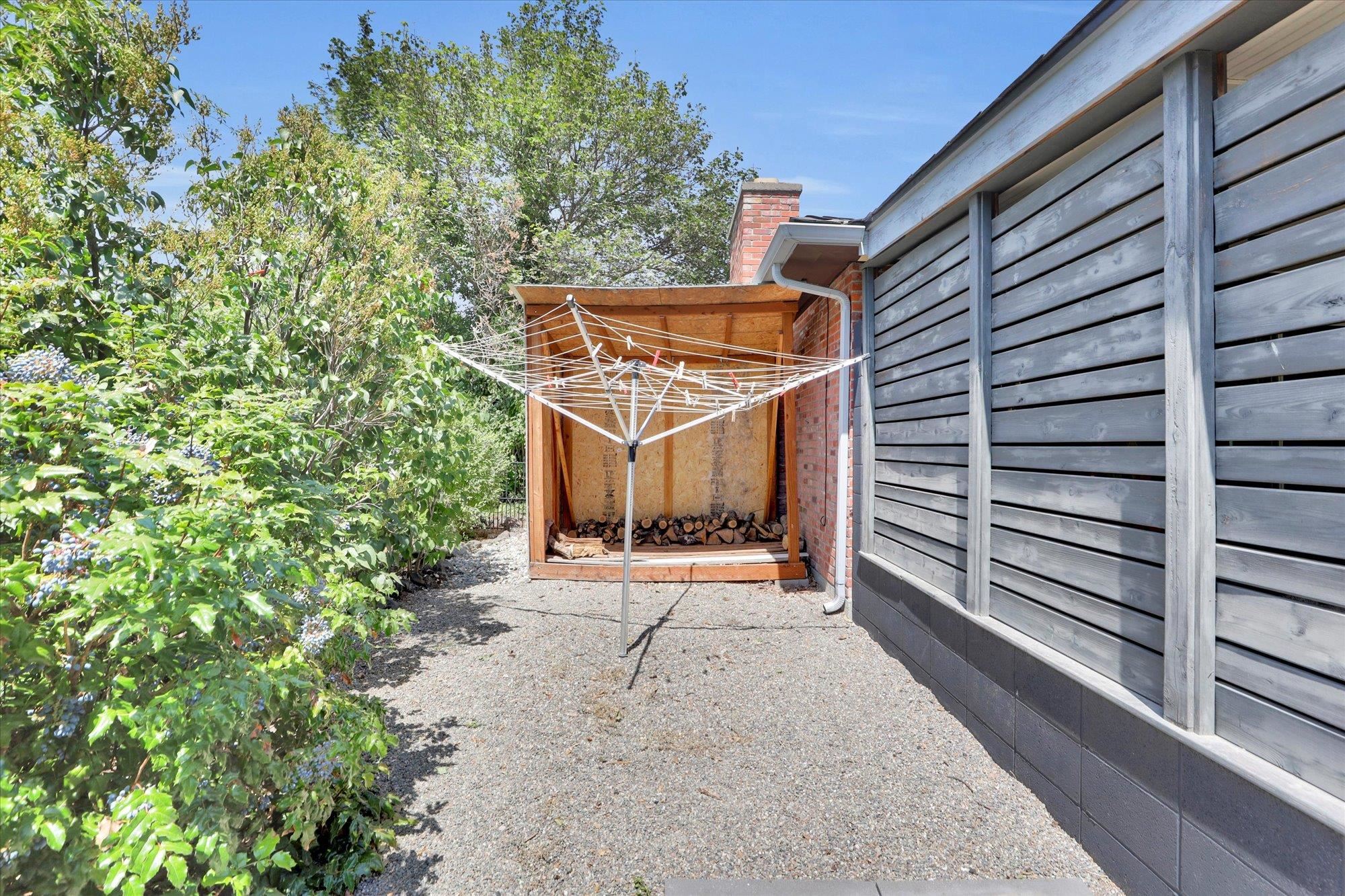 14720 E 14TH Ave - Photo 28