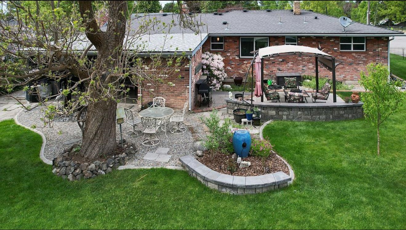 14720 E 14TH Ave - Photo 29