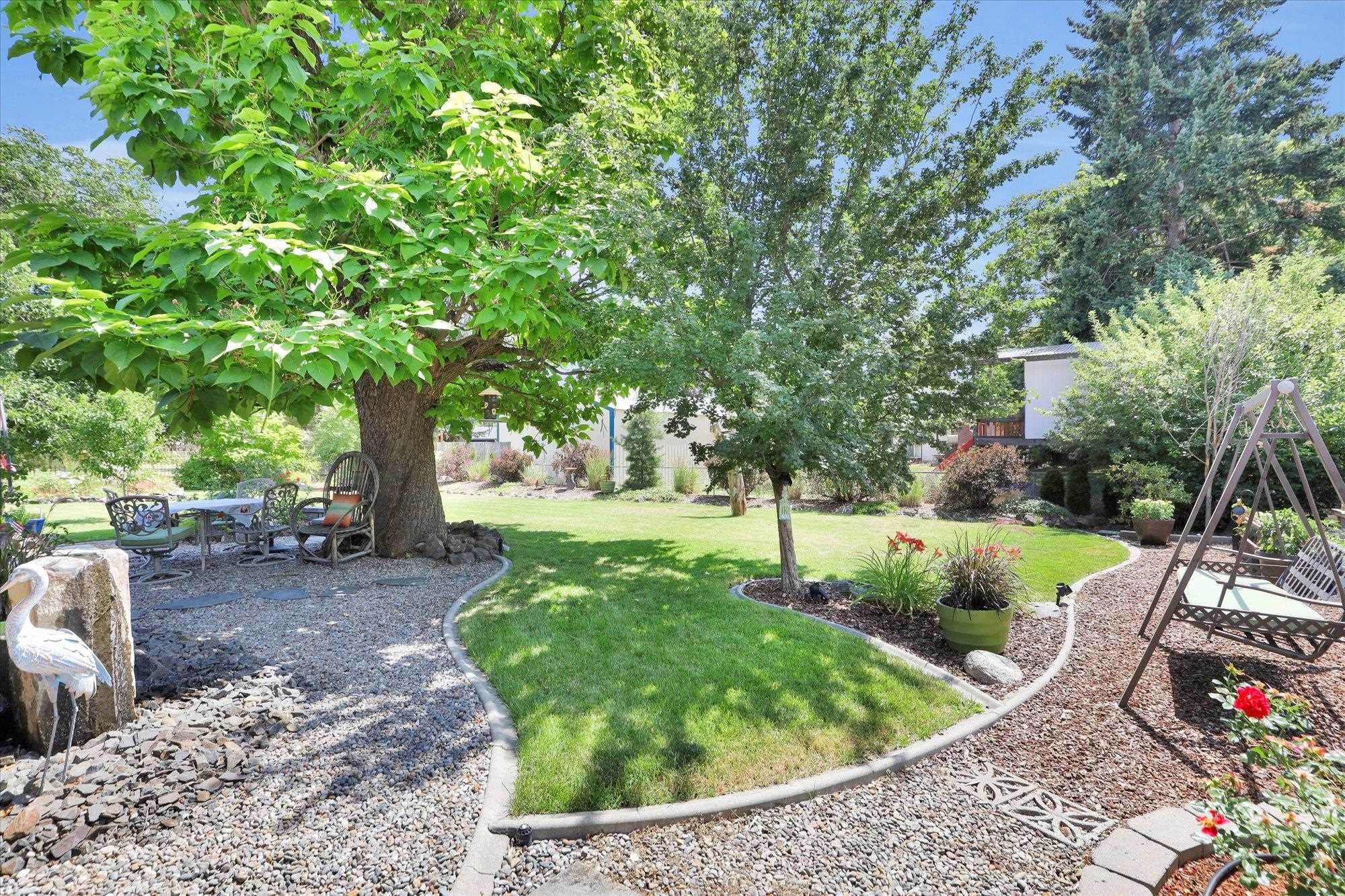 14720 E 14TH Ave - Photo 30