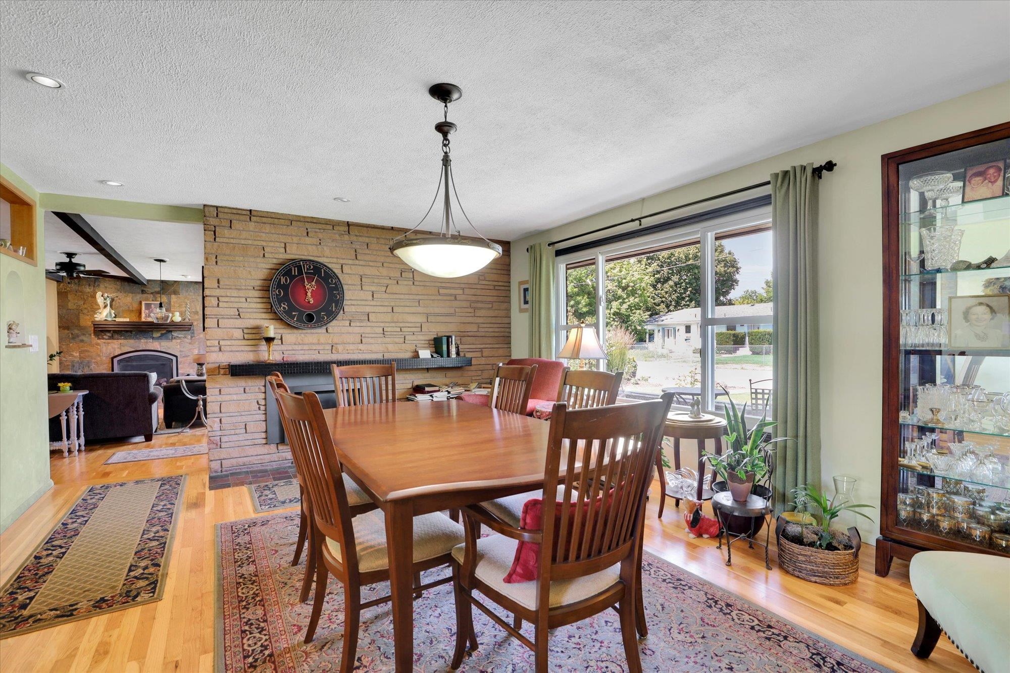 14720 E 14TH Ave - Photo 6