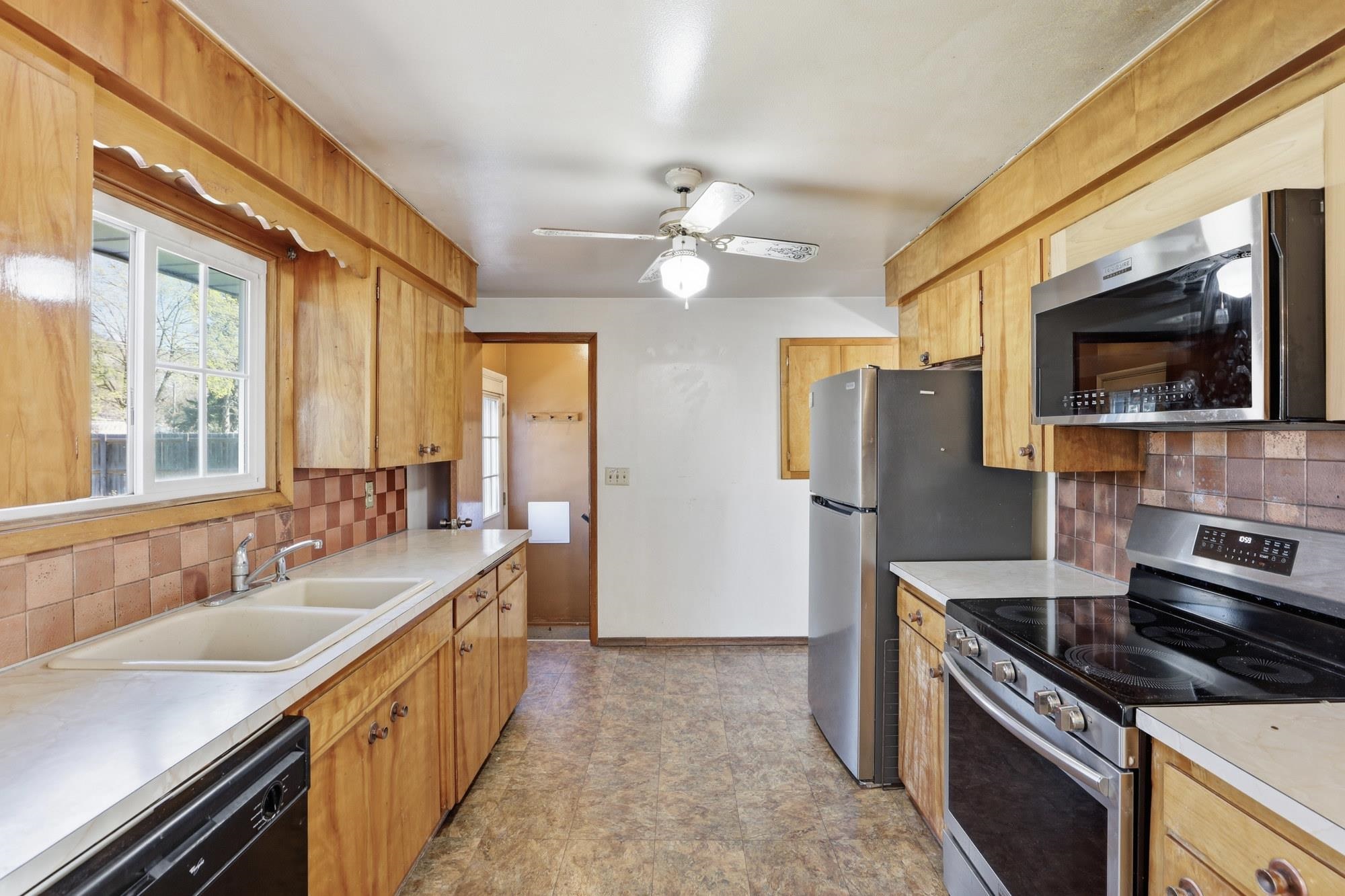 4111 E Grace Ave - Photo 8
