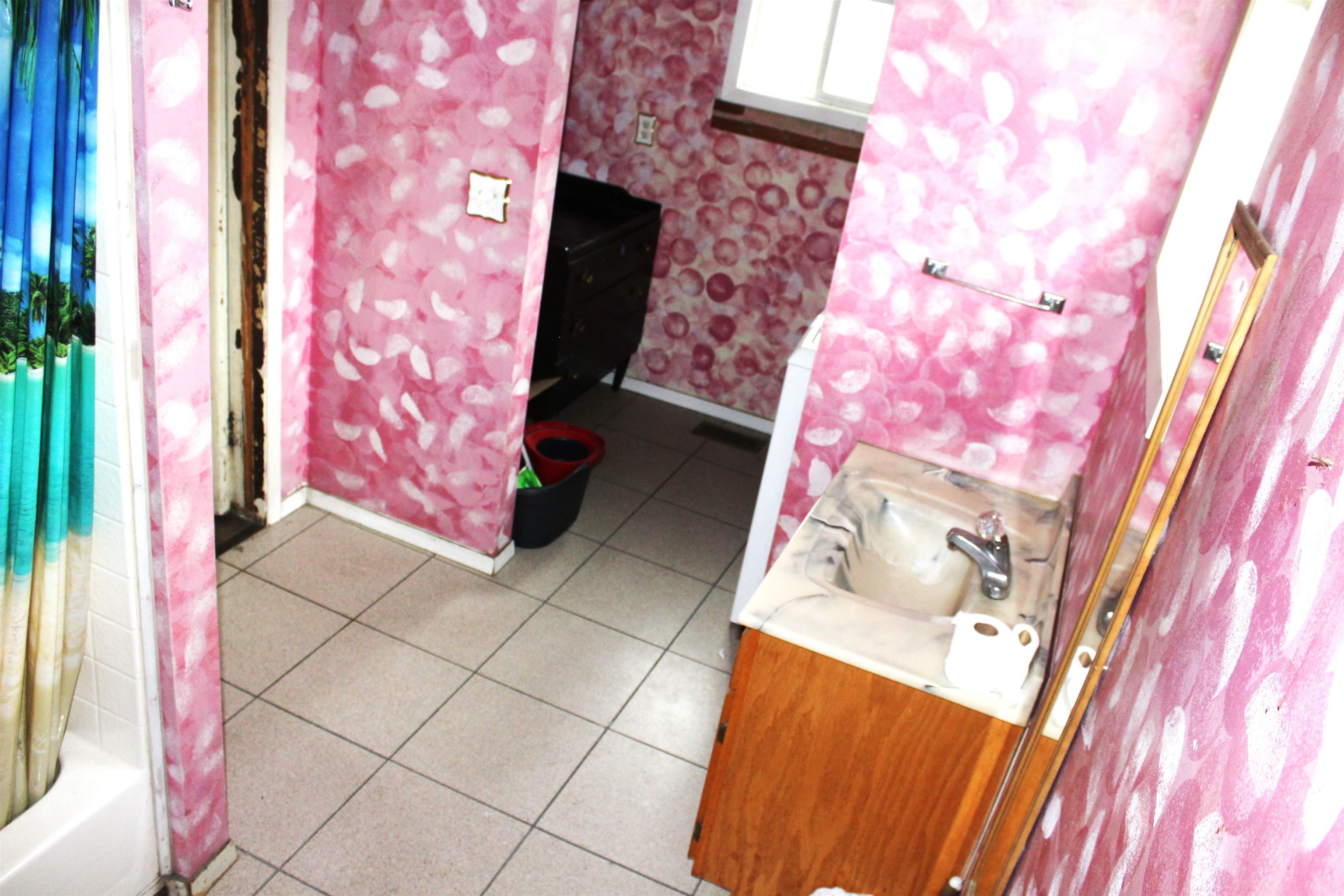 2917 E Bridgeport Ave - Photo 8