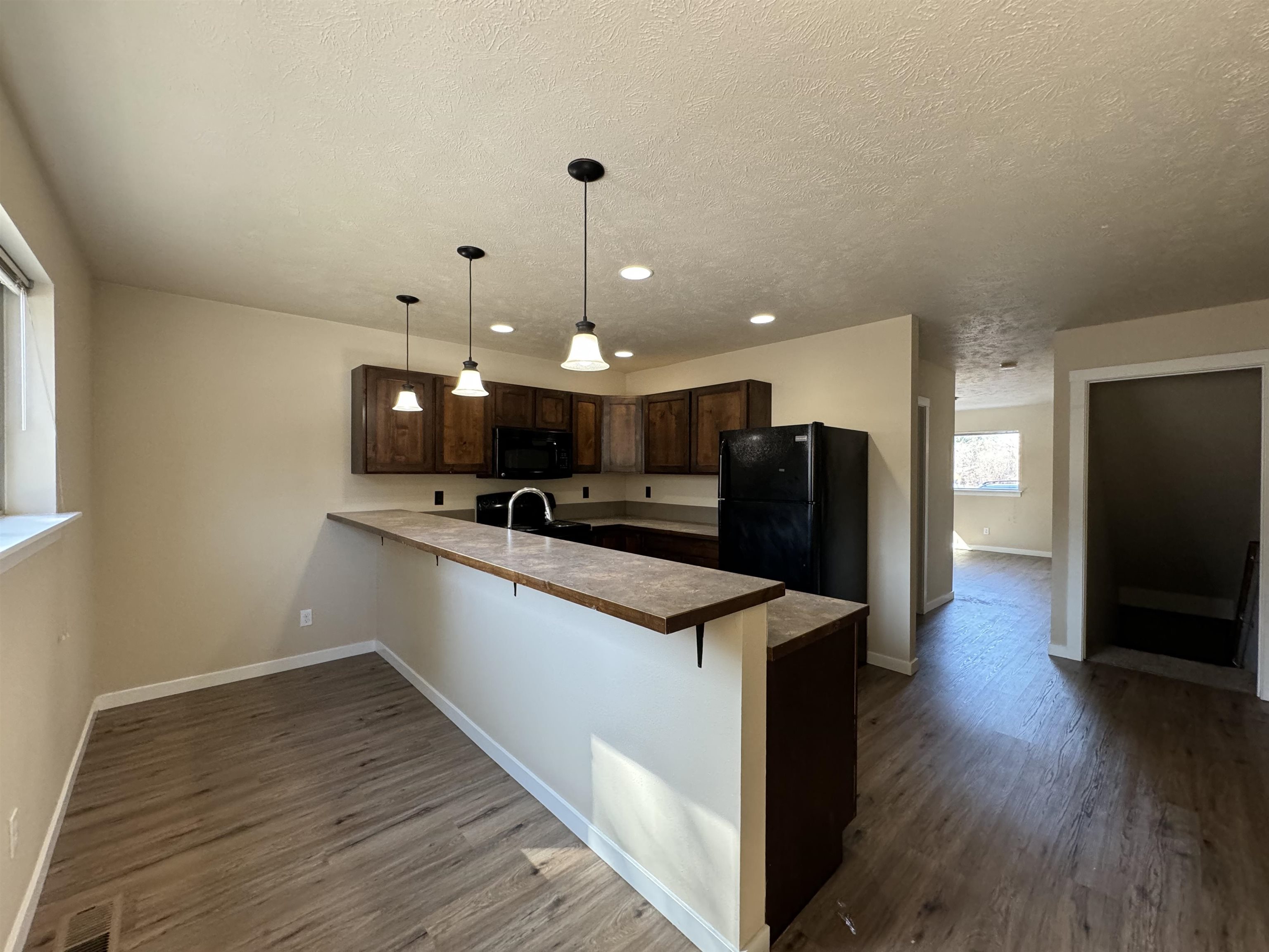 915 W Pirate Ln - Photo 7