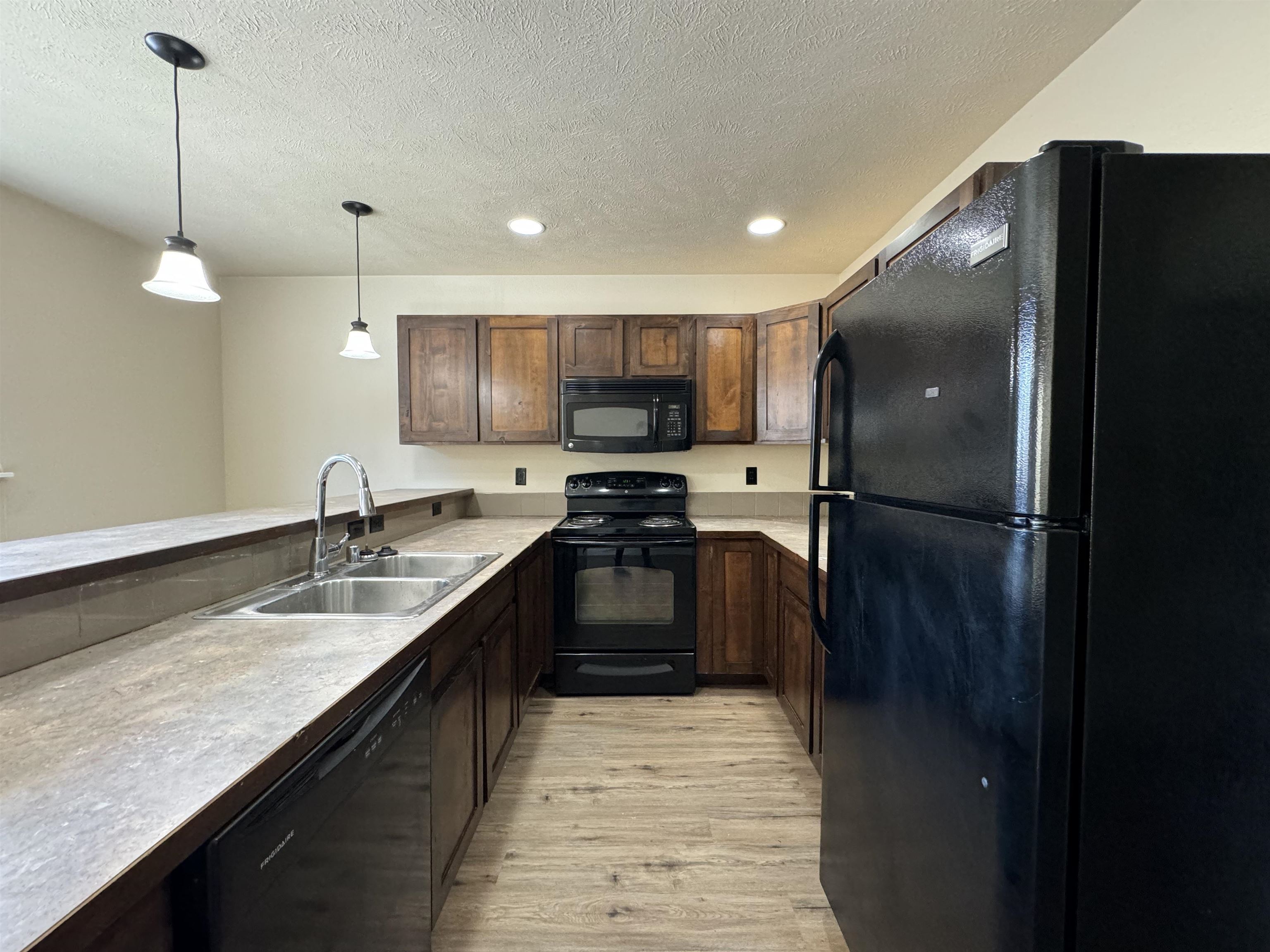 915 W Pirate Ln - Photo 8