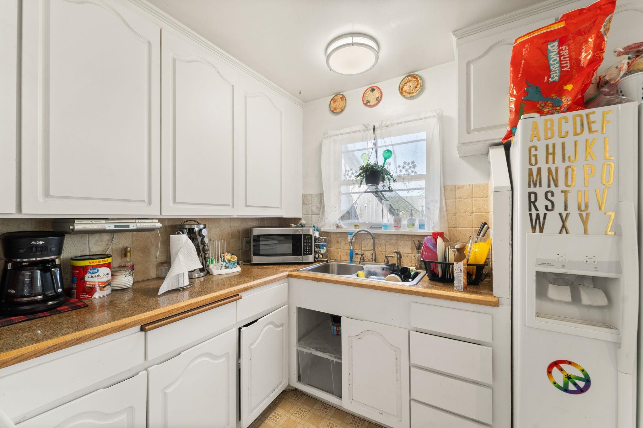 827 E Courtland Ave - Photo 13