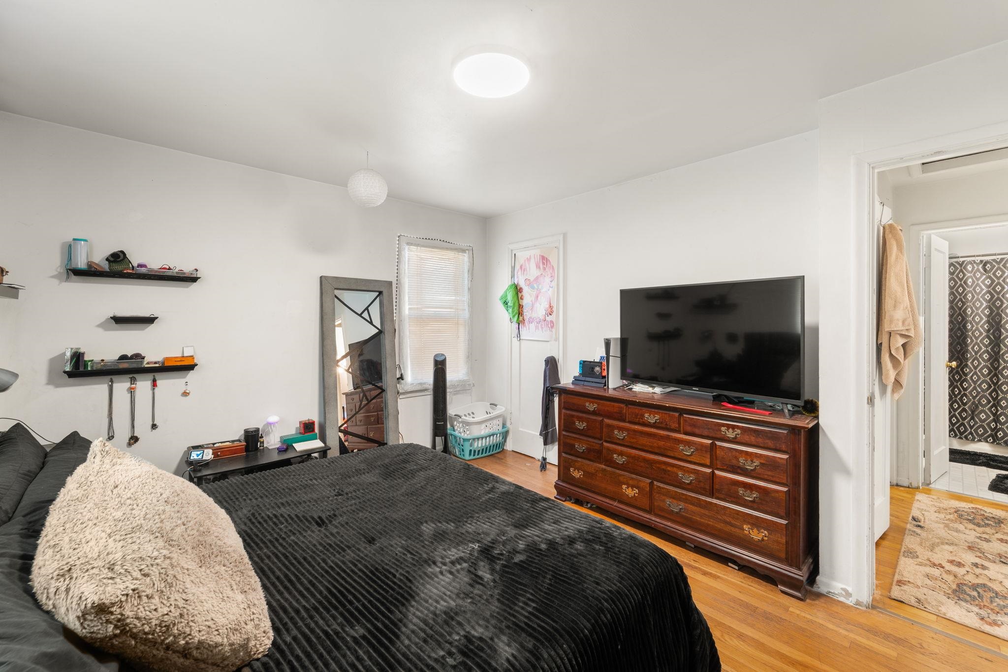827 E Courtland Ave - Photo 14