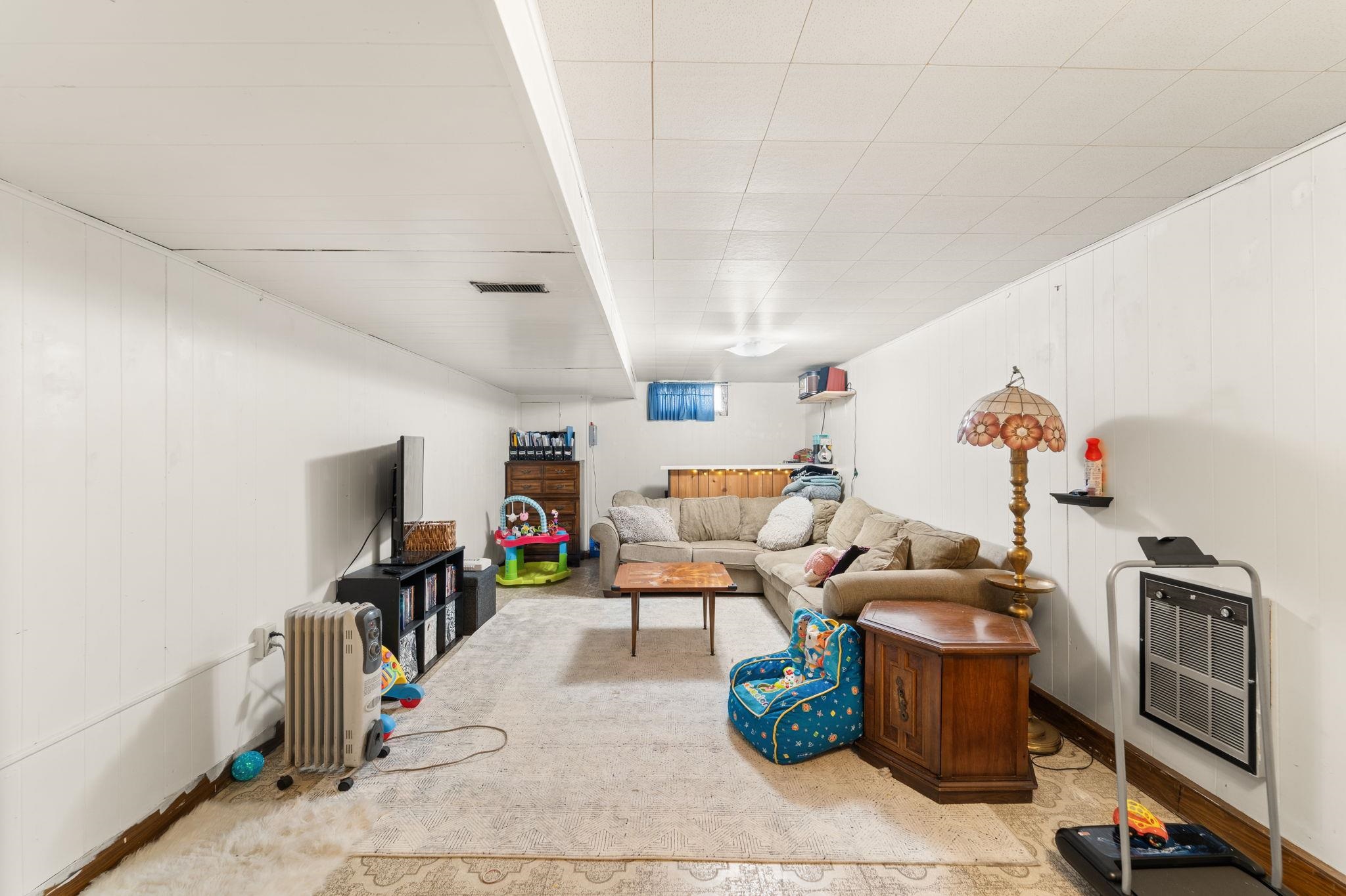 827 E Courtland Ave - Photo 25
