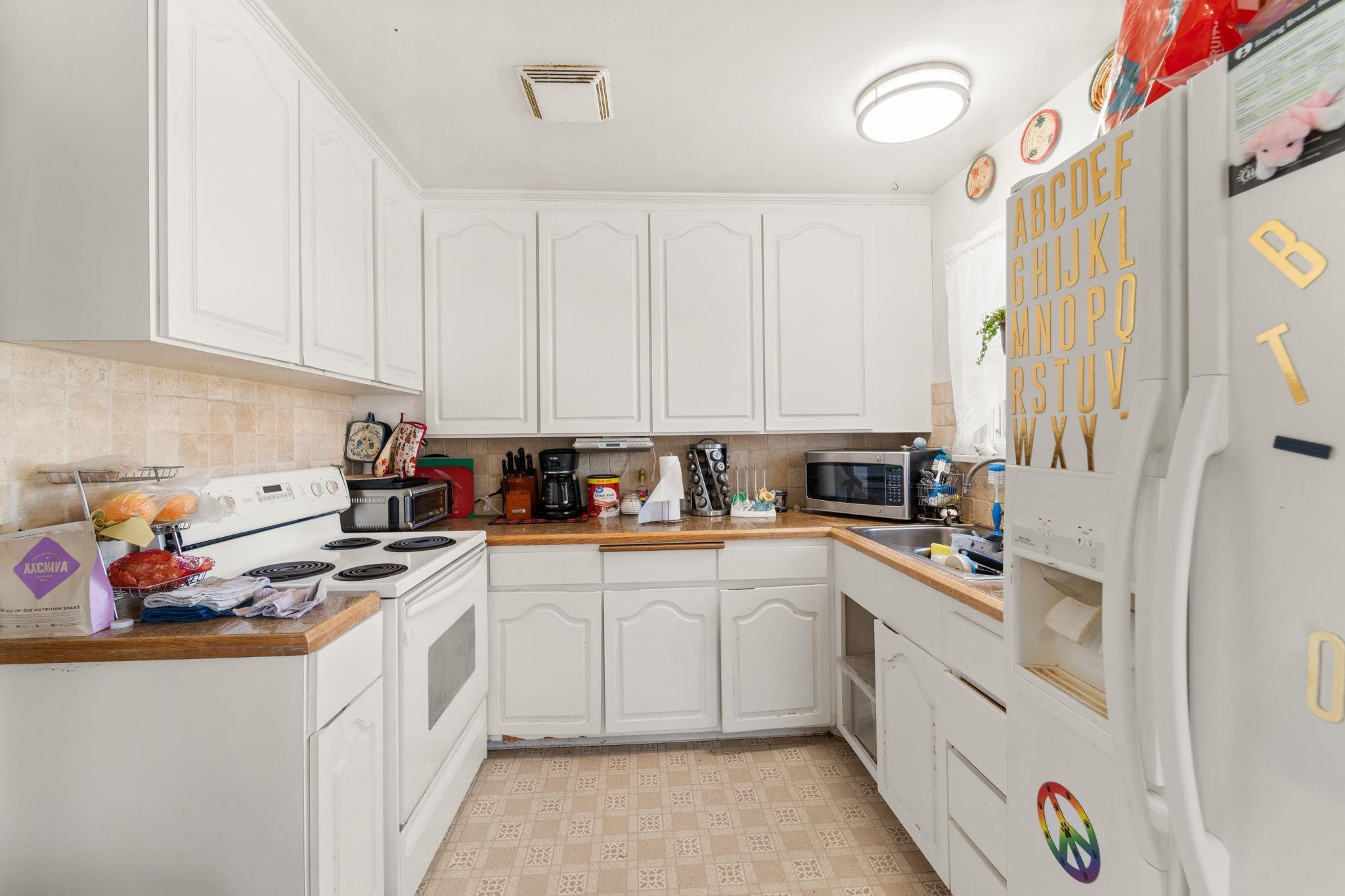827 E Courtland Ave - Photo 4