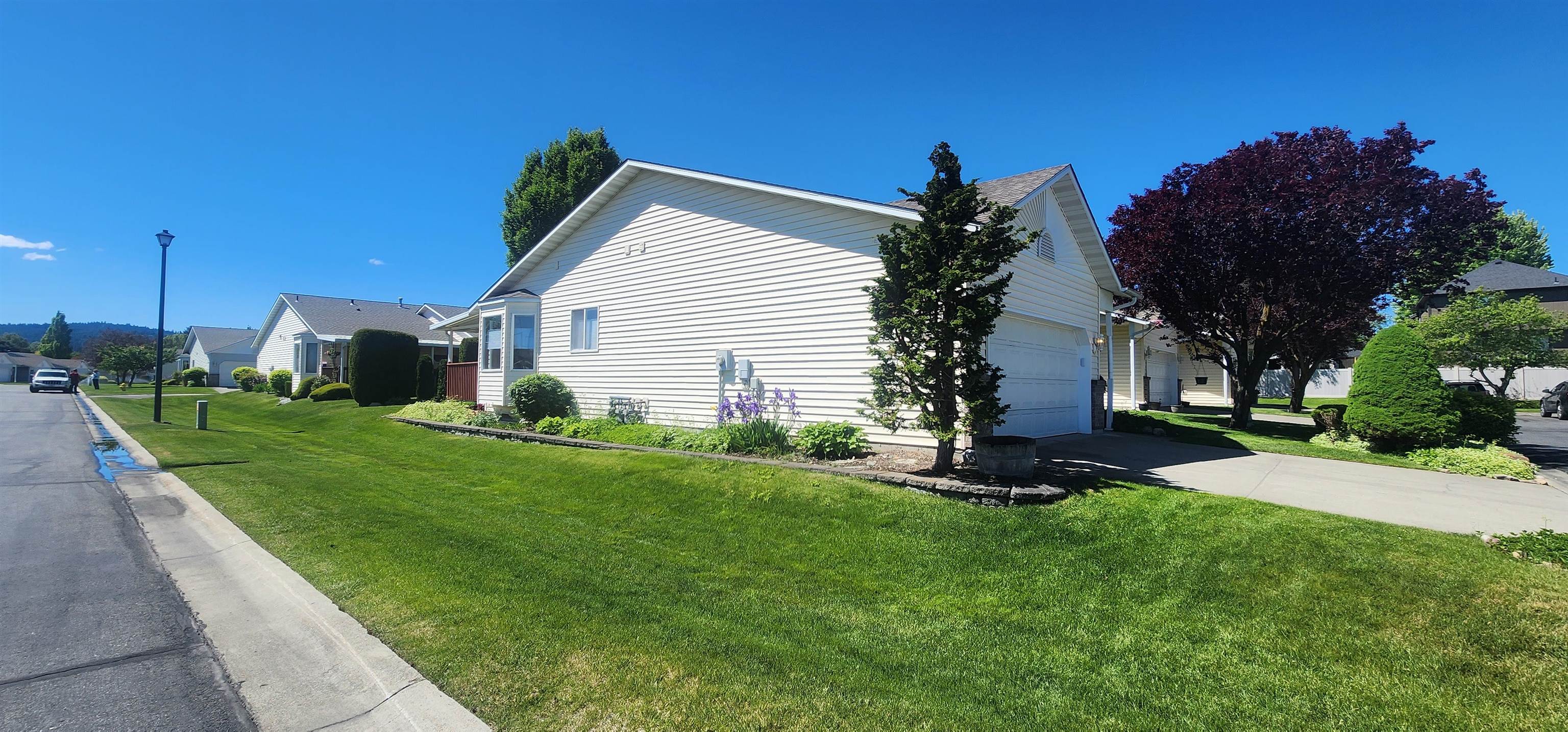 1722 S Newer Ln - Photo 2