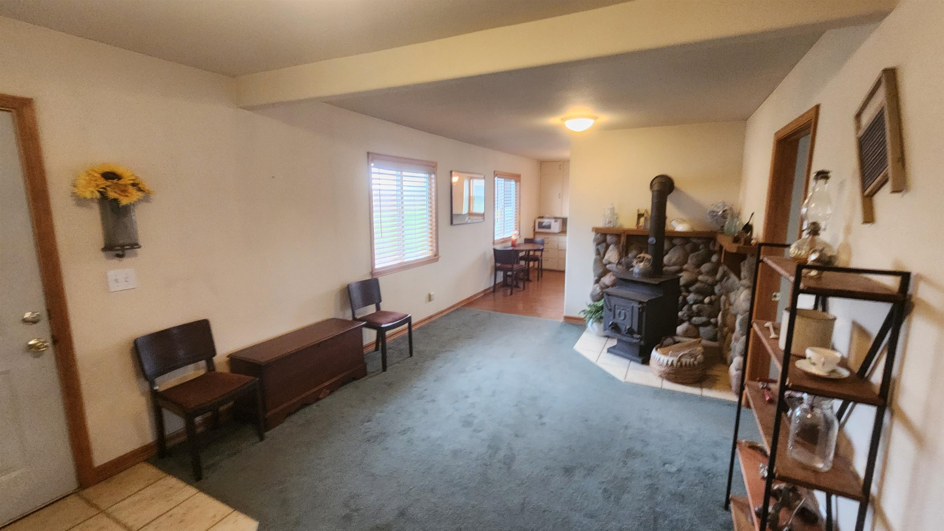 37313 N Grove Rd - Photo 2