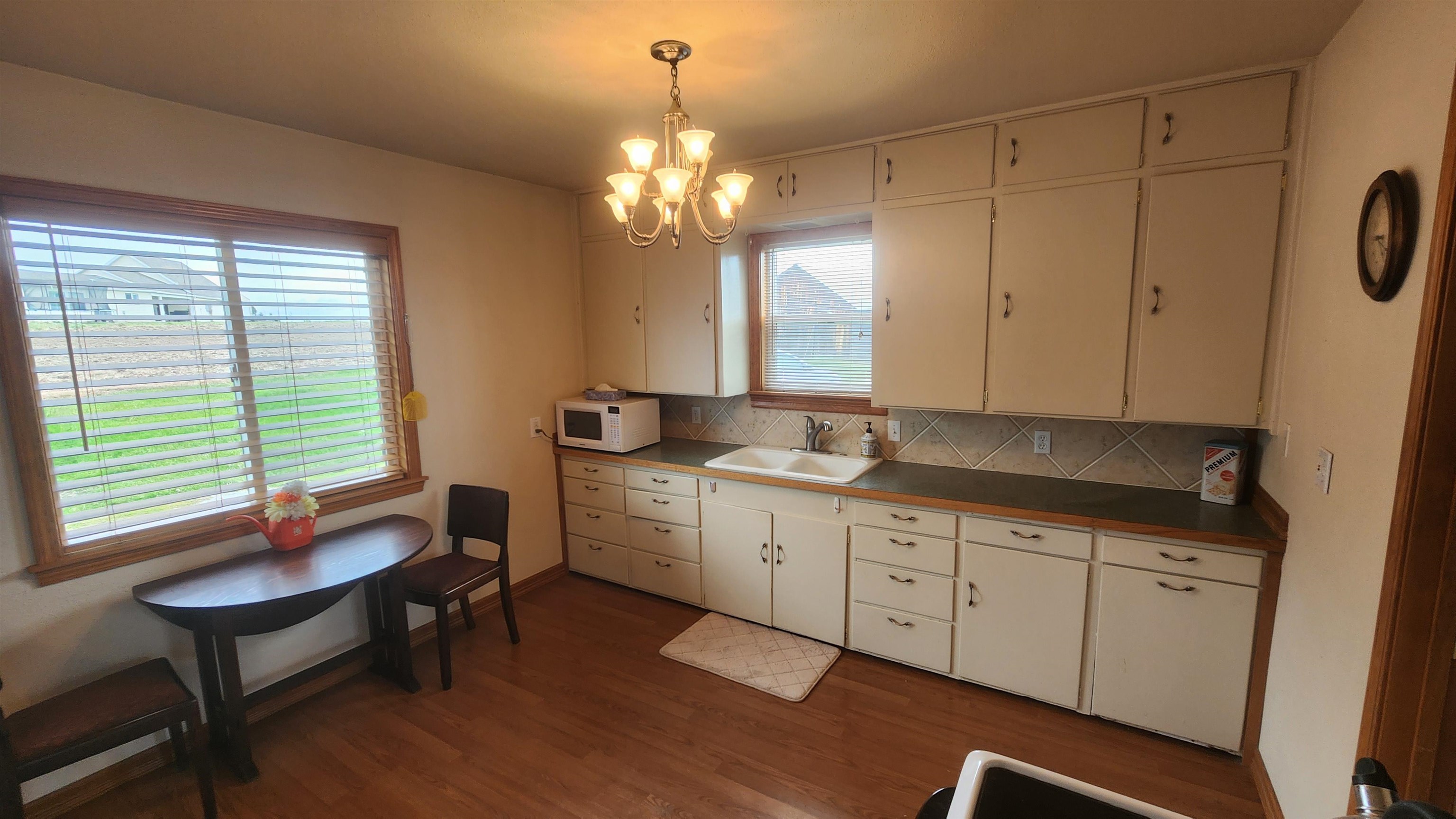 37313 N Grove Rd - Photo 3