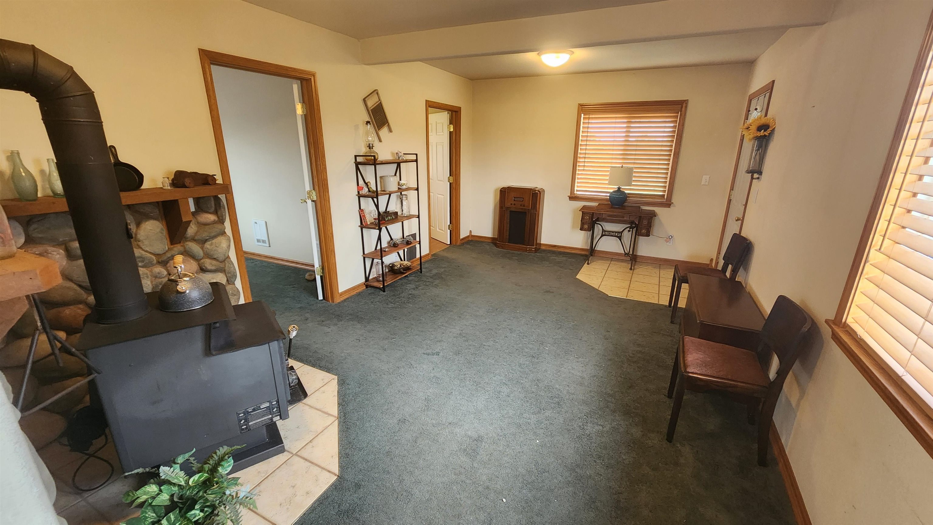 37313 N Grove Rd - Photo 9
