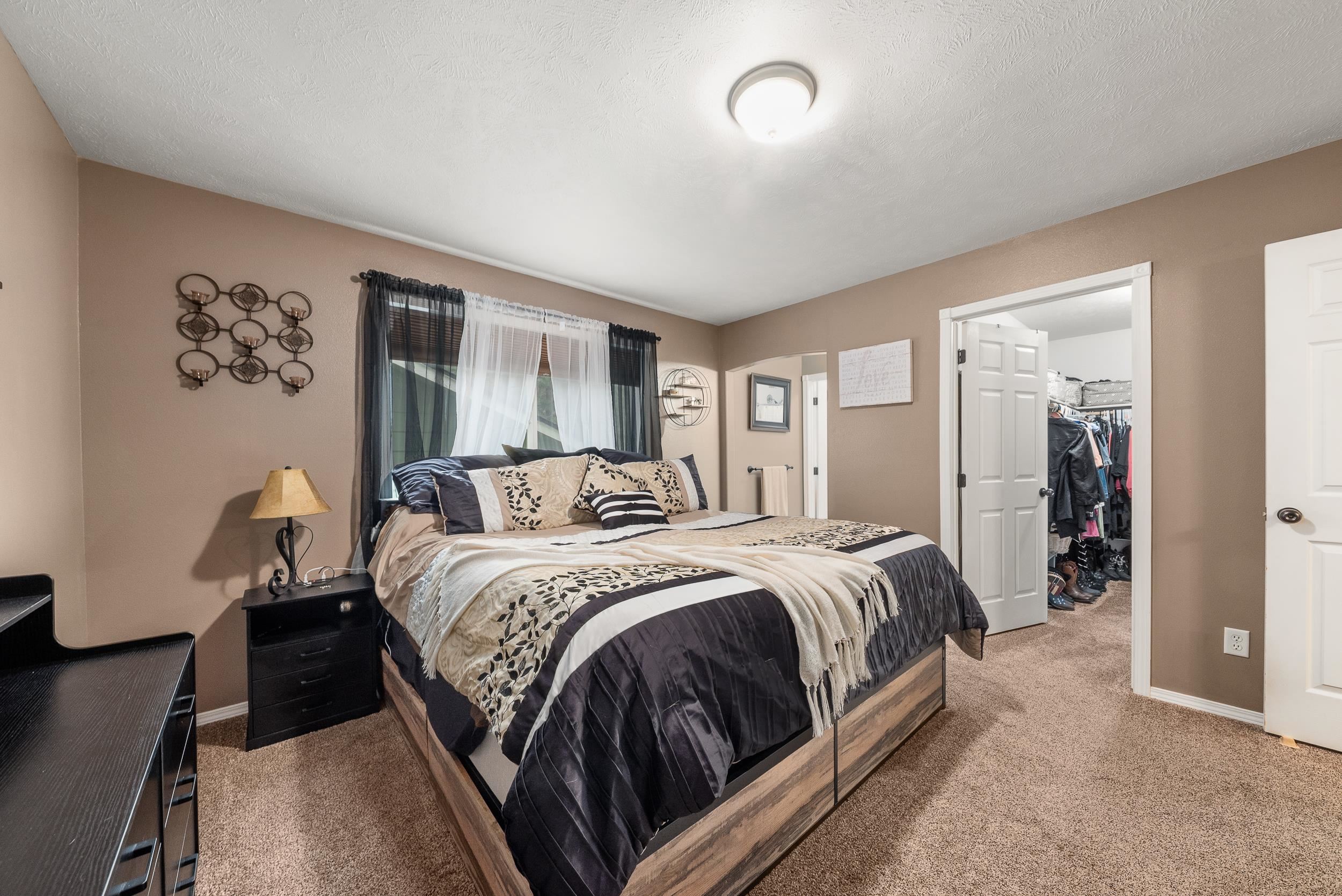 5981 Blackstone Way - Photo 21