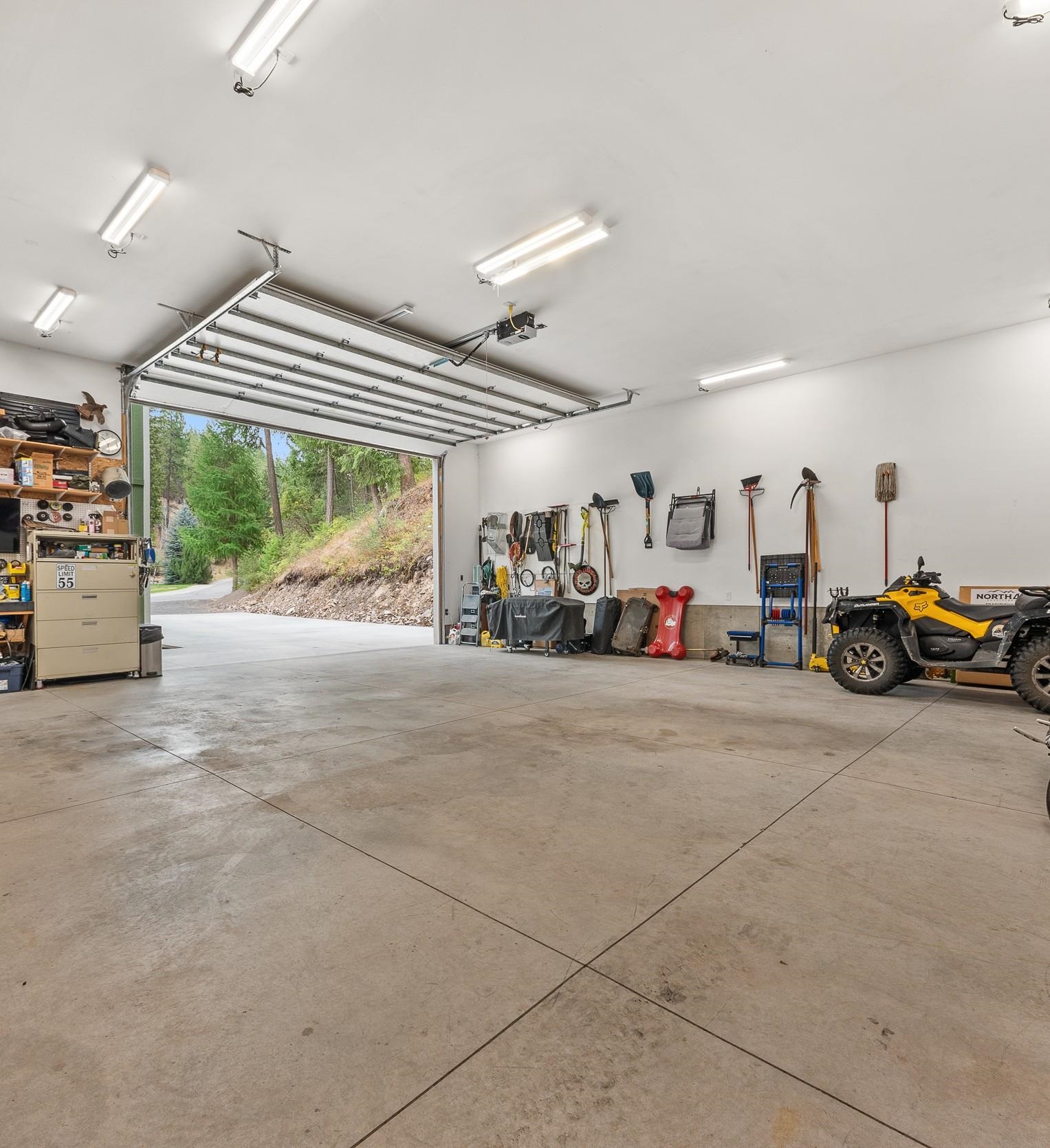 5981 Blackstone Way - Photo 39