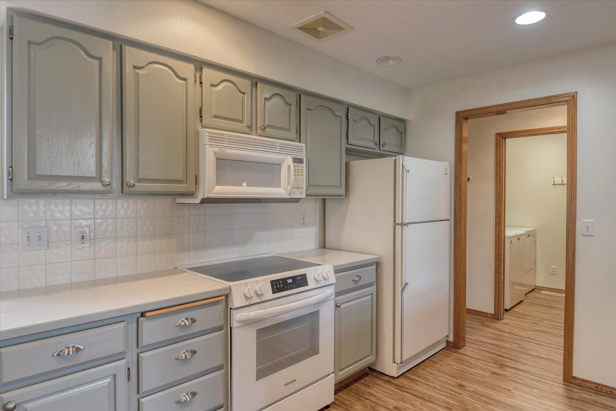 3023 S Winthrop Ln - Photo 19