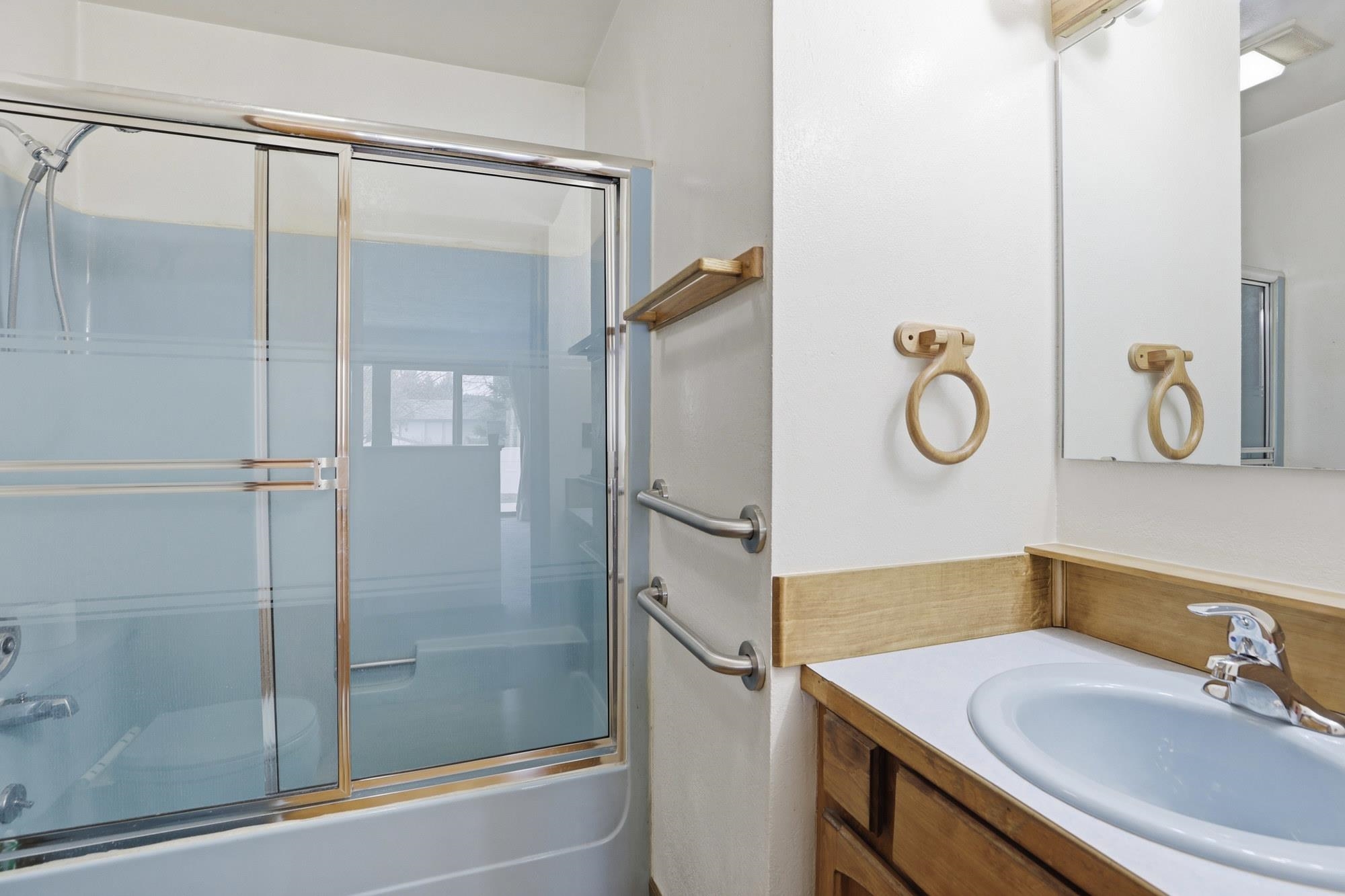 11618 E 35TH Ave - Photo 18