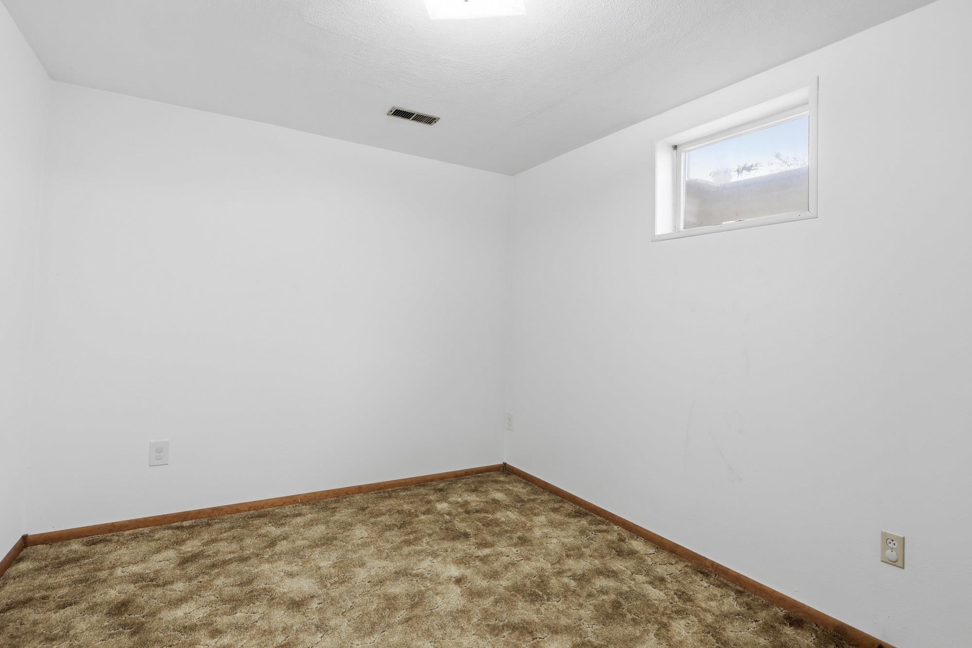 11618 E 35TH Ave - Photo 24