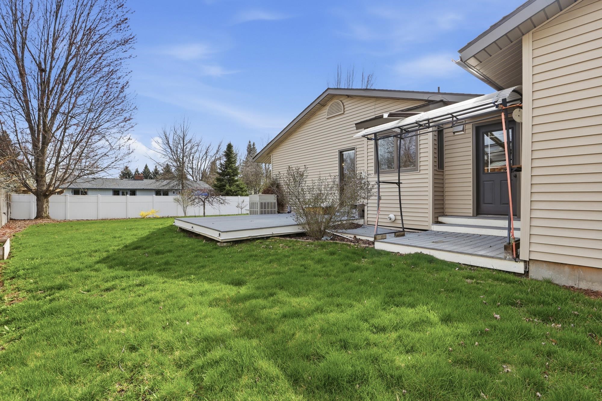 11618 E 35TH Ave - Photo 28
