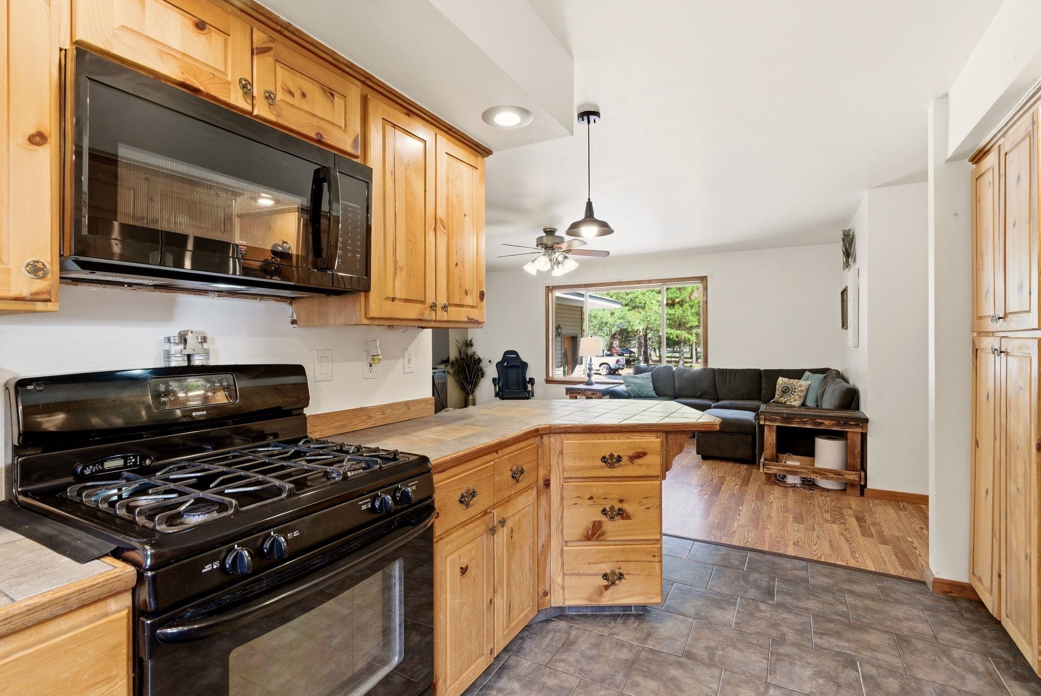 28411 N Short Rd - Photo 9