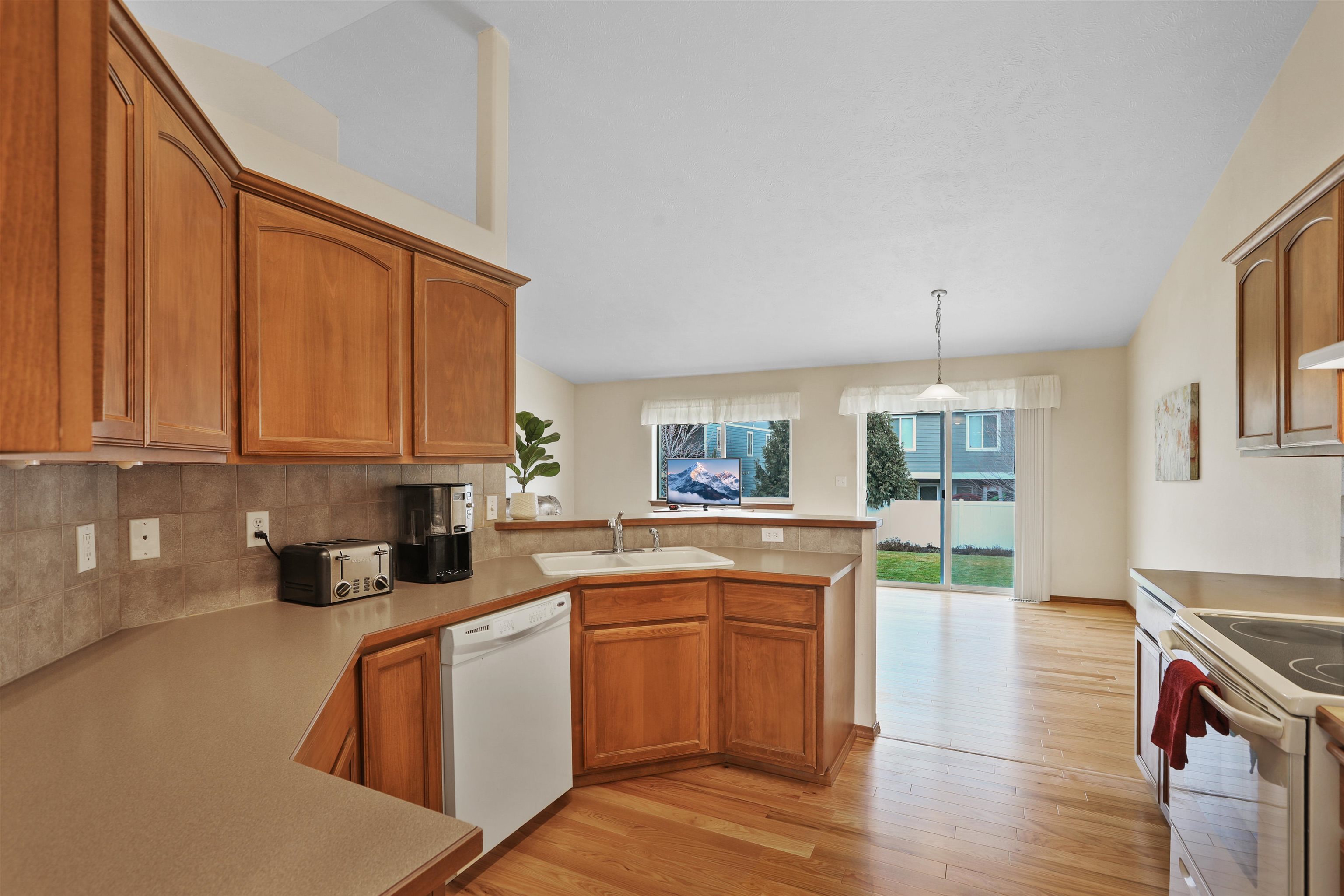 14316 E 31st Ln - Photo 9
